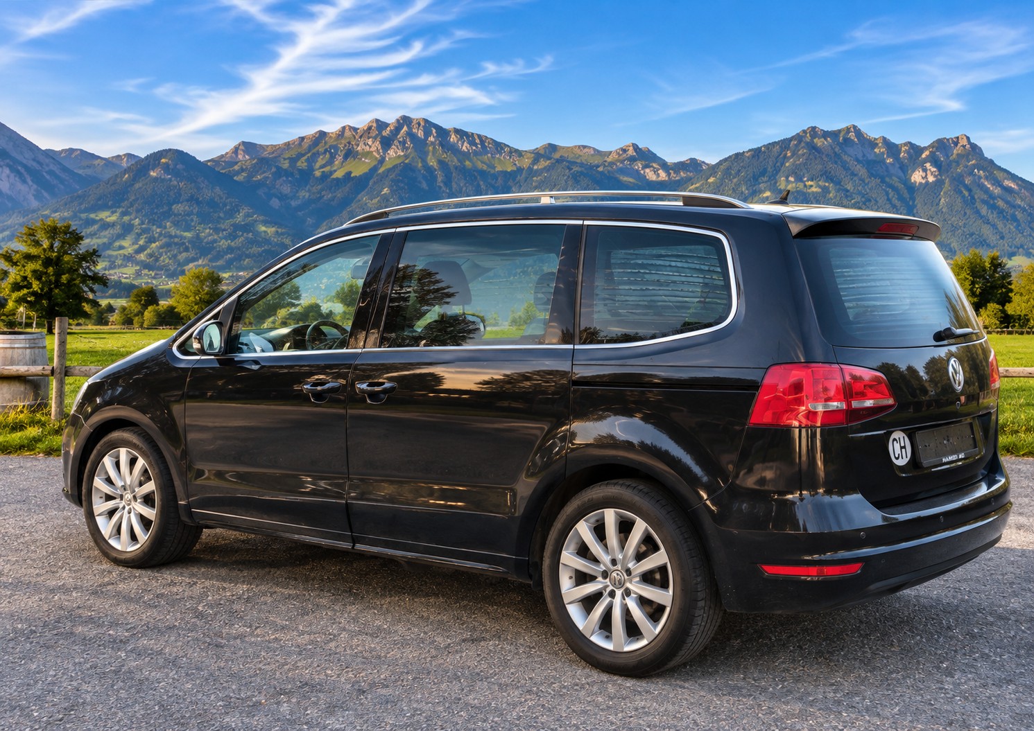 VW Sharan 2.0 TDI BMT Comfortline DSG-image-2
