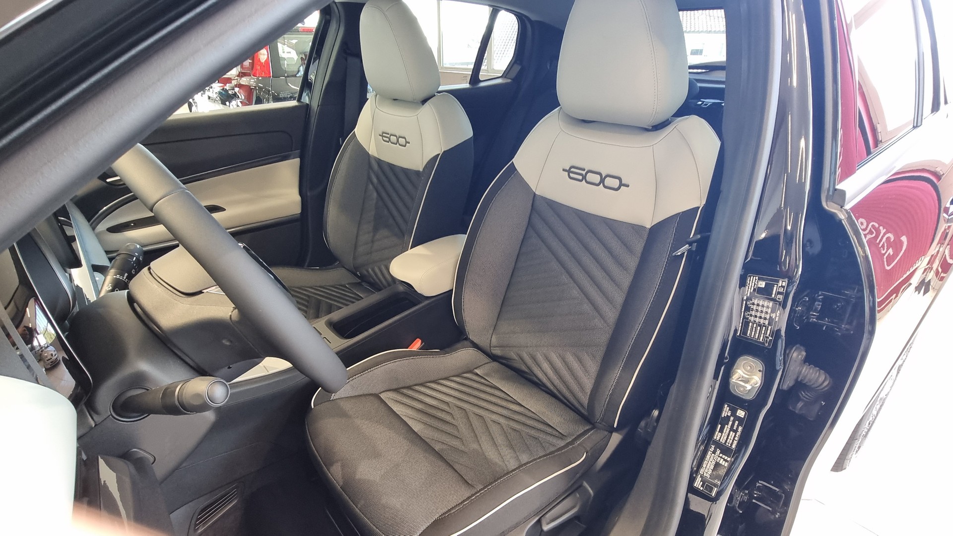 FIAT 600 1.2 Hybrid 145 La Prima-image-14