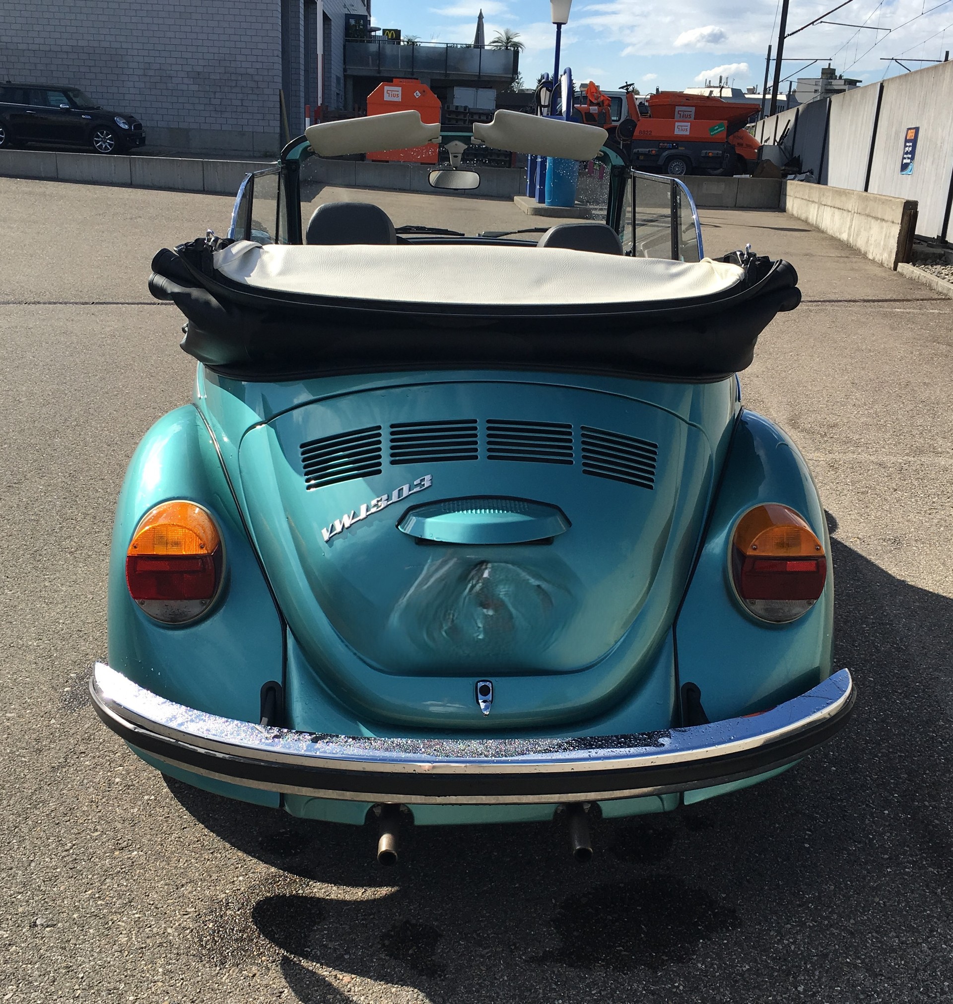 VW 15-1303-image-3