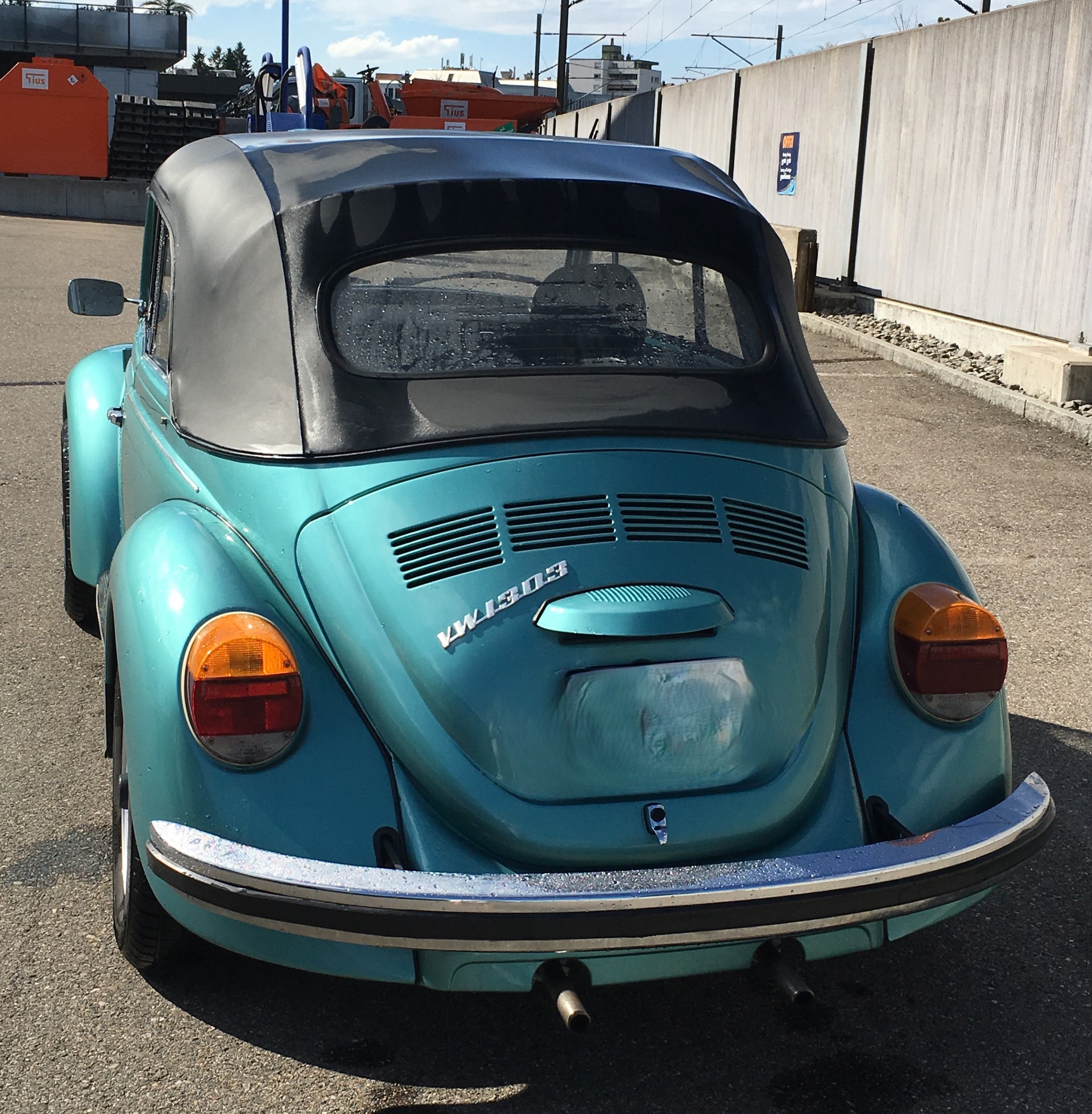 VW 15-1303-image-1
