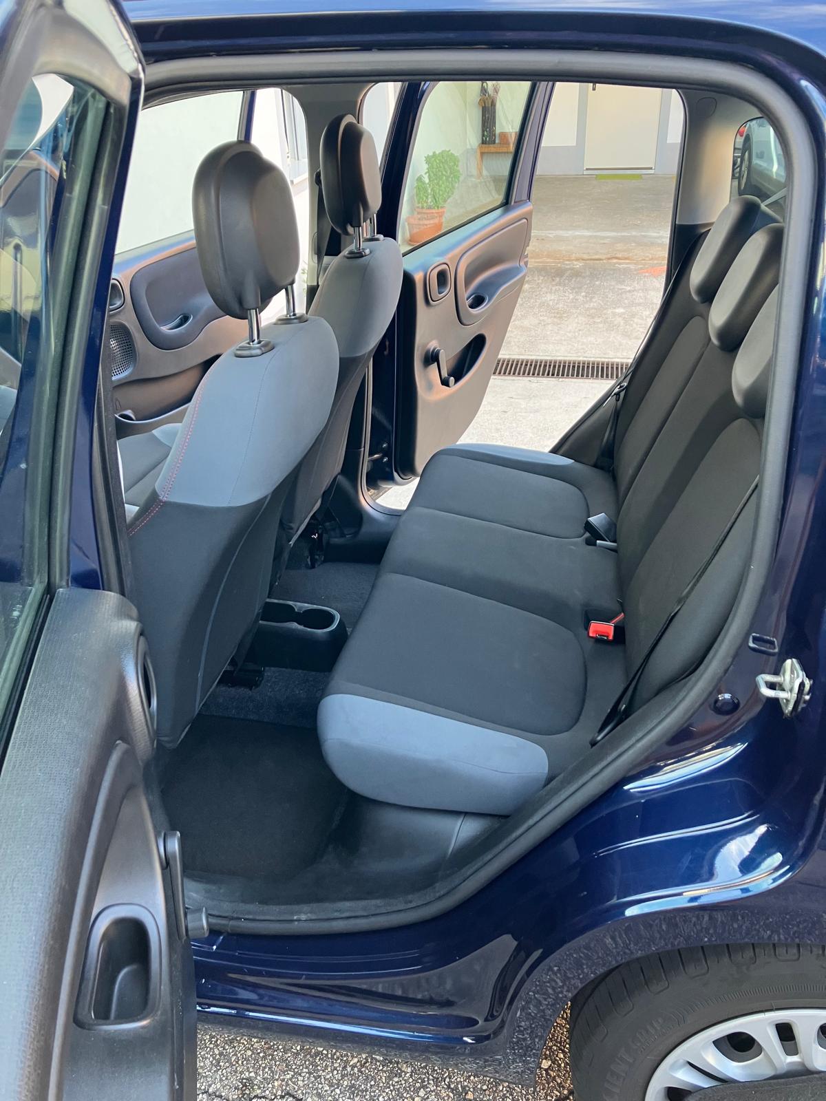 FIAT Panda 1.2 51Kw Waze-image-3