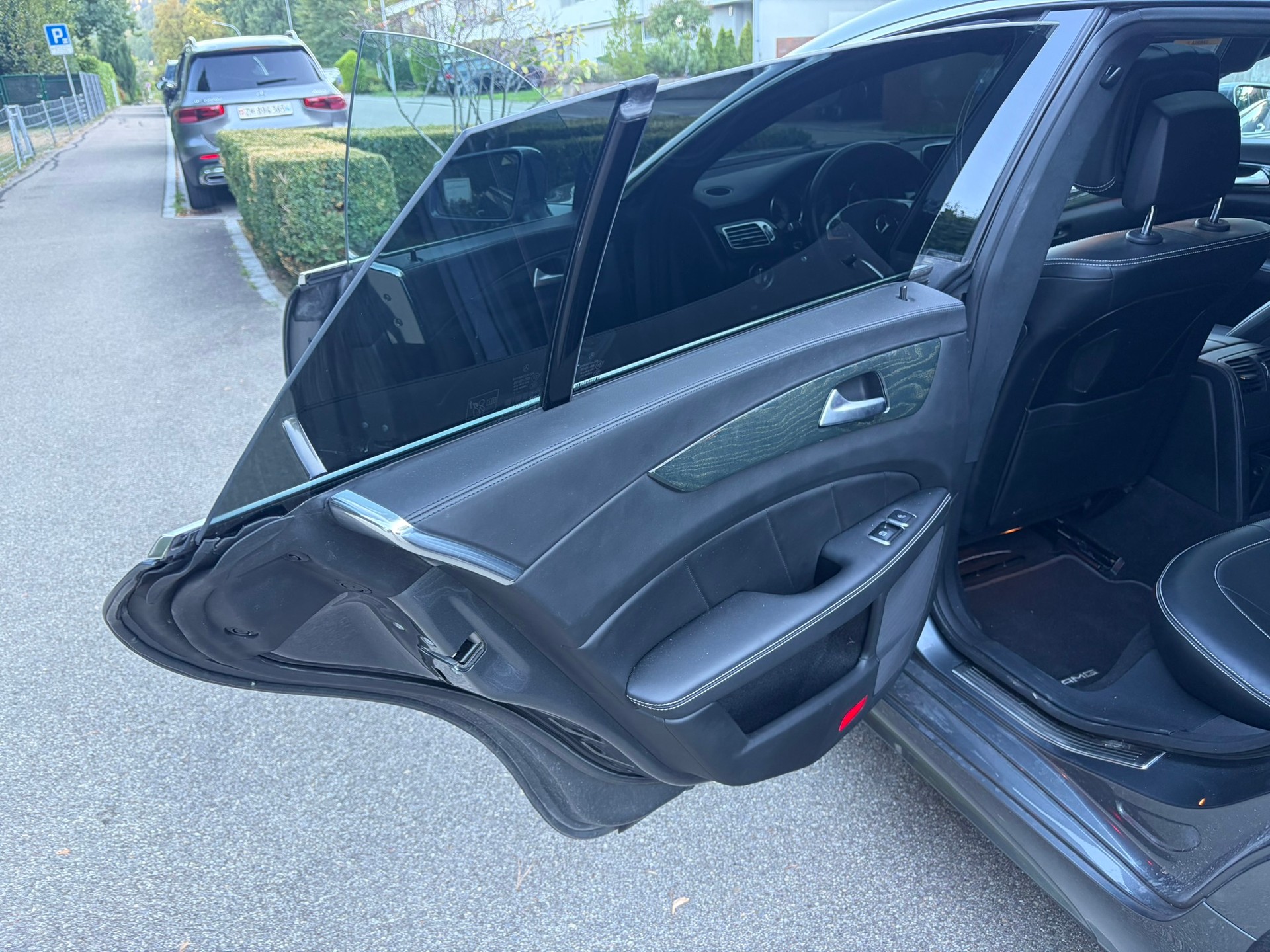 MERCEDES-BENZ CLS 350 d 4matic-image-4