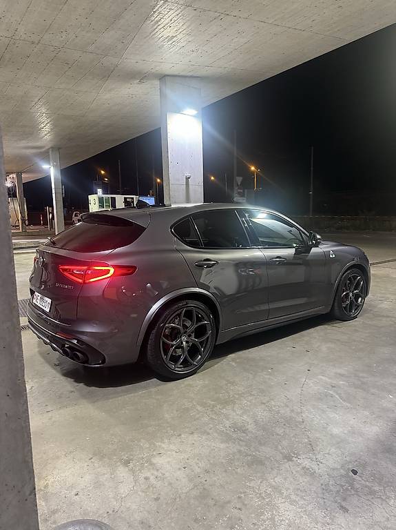 ALFA ROMEO STELVIO-image-4