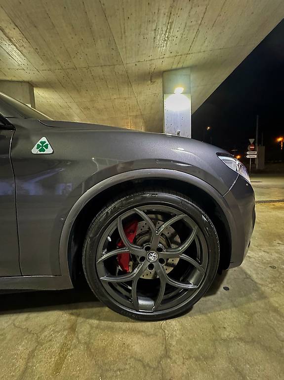 ALFA ROMEO STELVIO-image-2