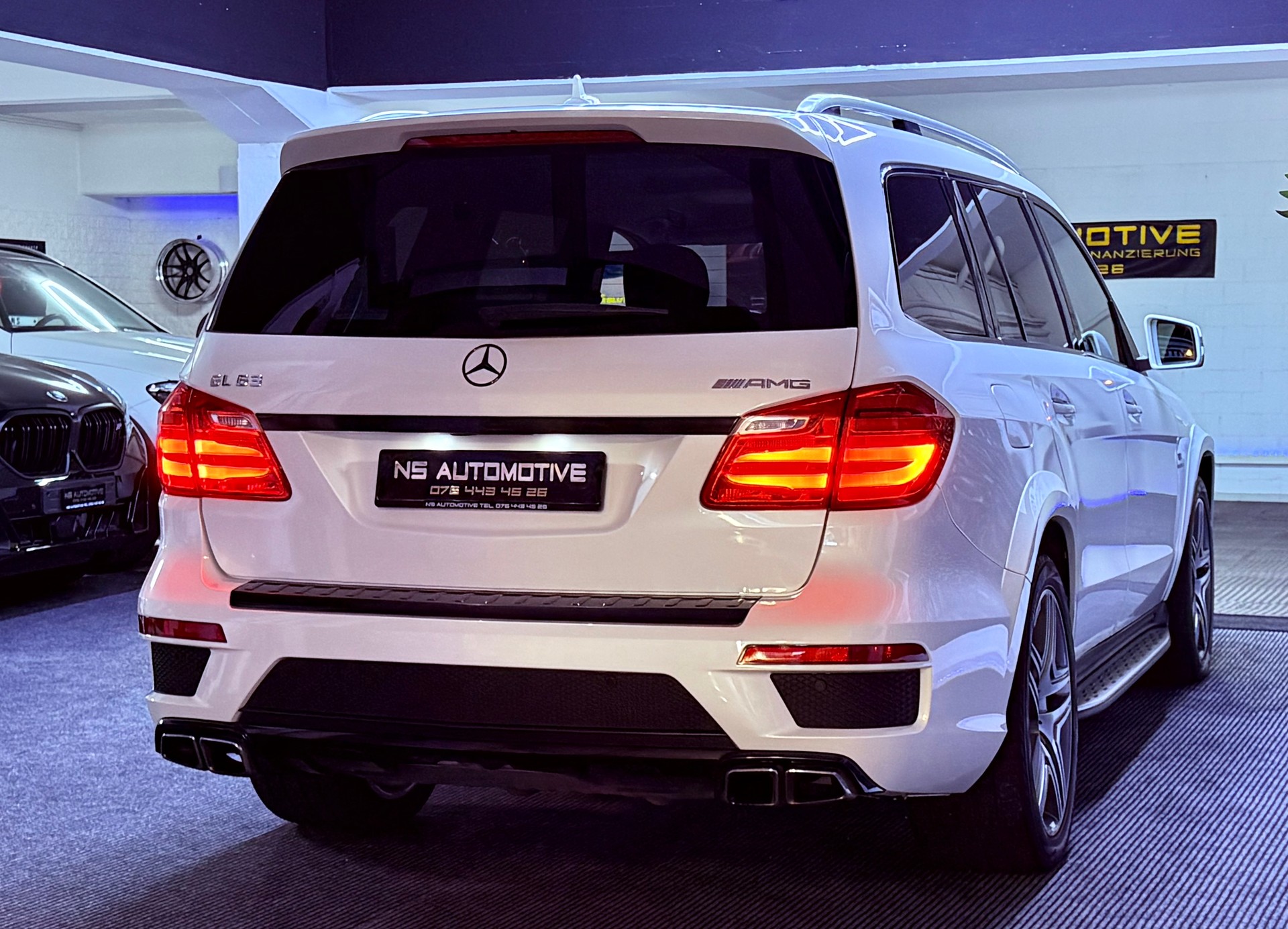 MERCEDES-BENZ GL 63 AMG 4Matic Speedshift Plus 7G-Tronic 7 Plätzer-image-3