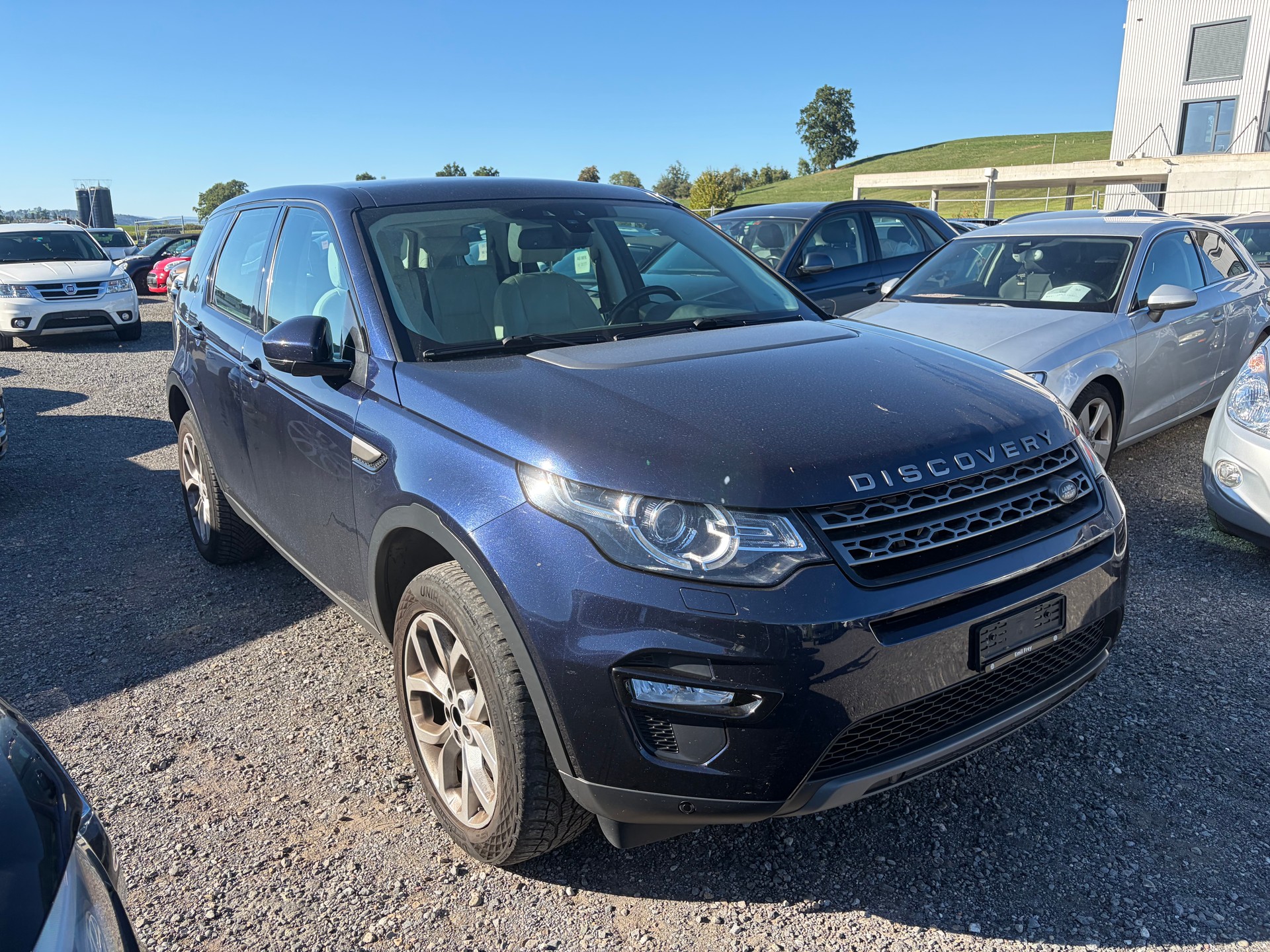 LAND ROVER Discovery Sport 2.0 TD4 SE AT9-image-0