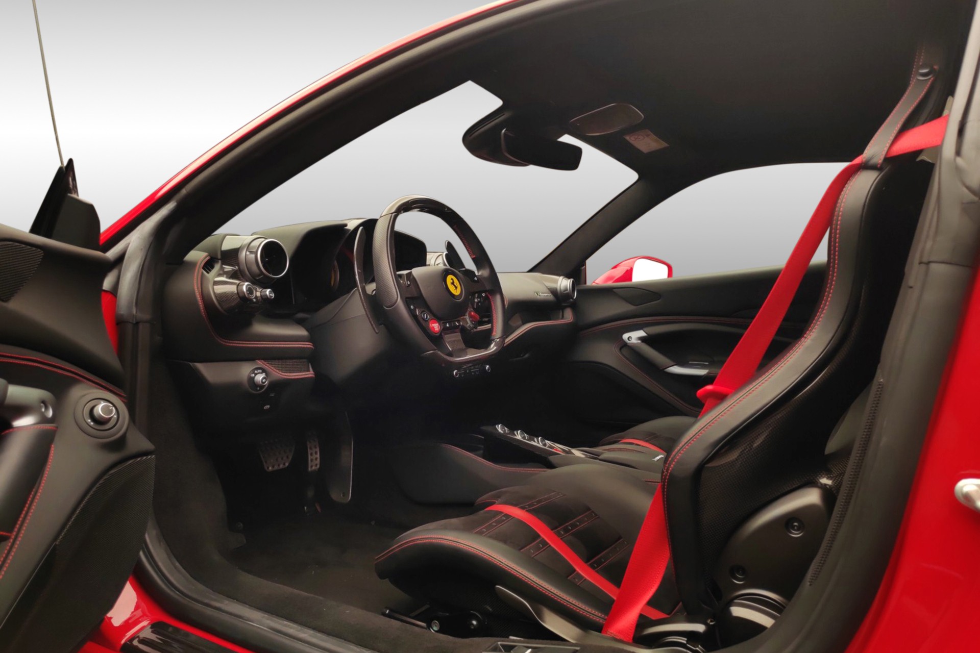 FERRARI F8 Tributo-image-11
