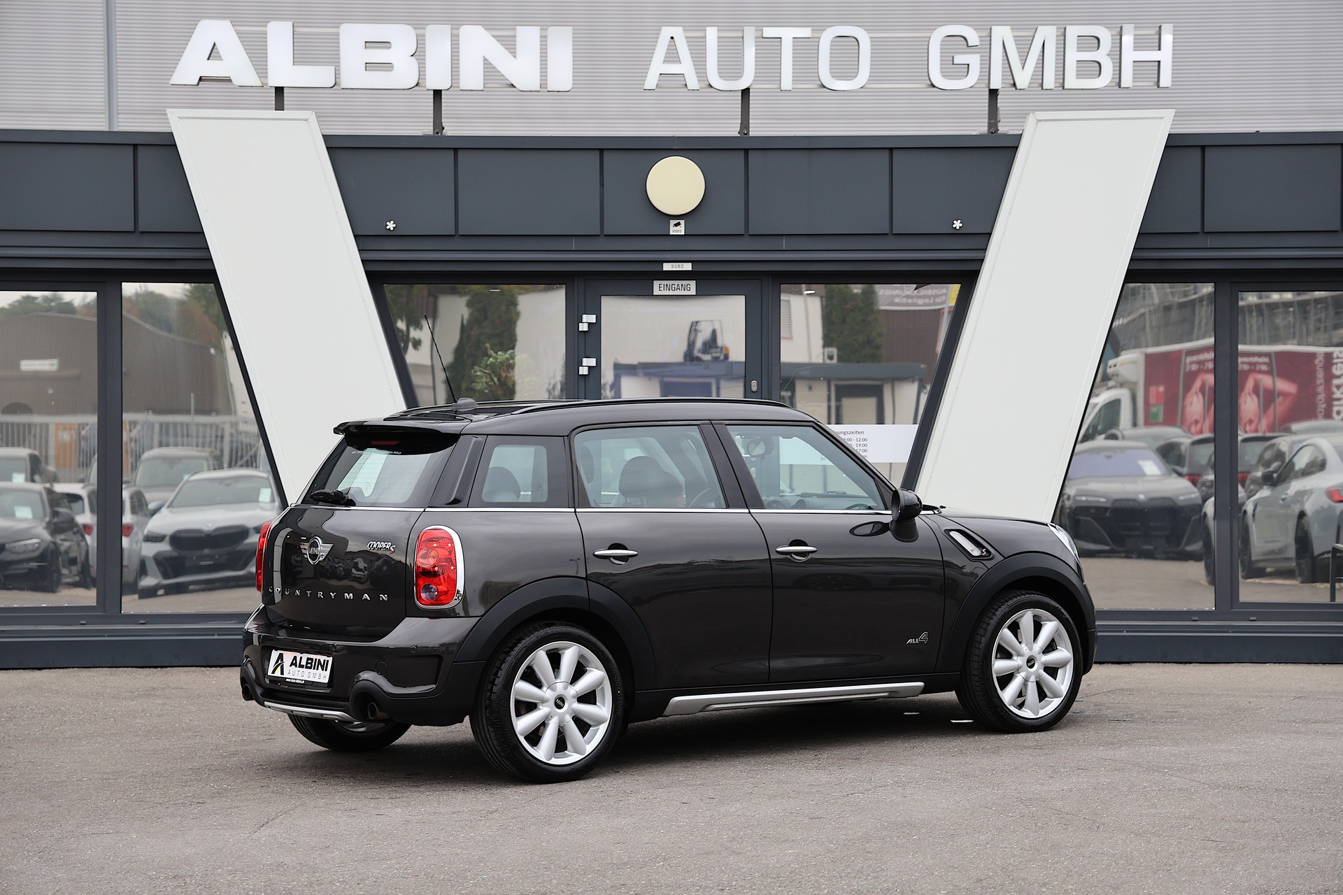 MINI Countryman R60 1.6i Cooper S ALL4-image-2