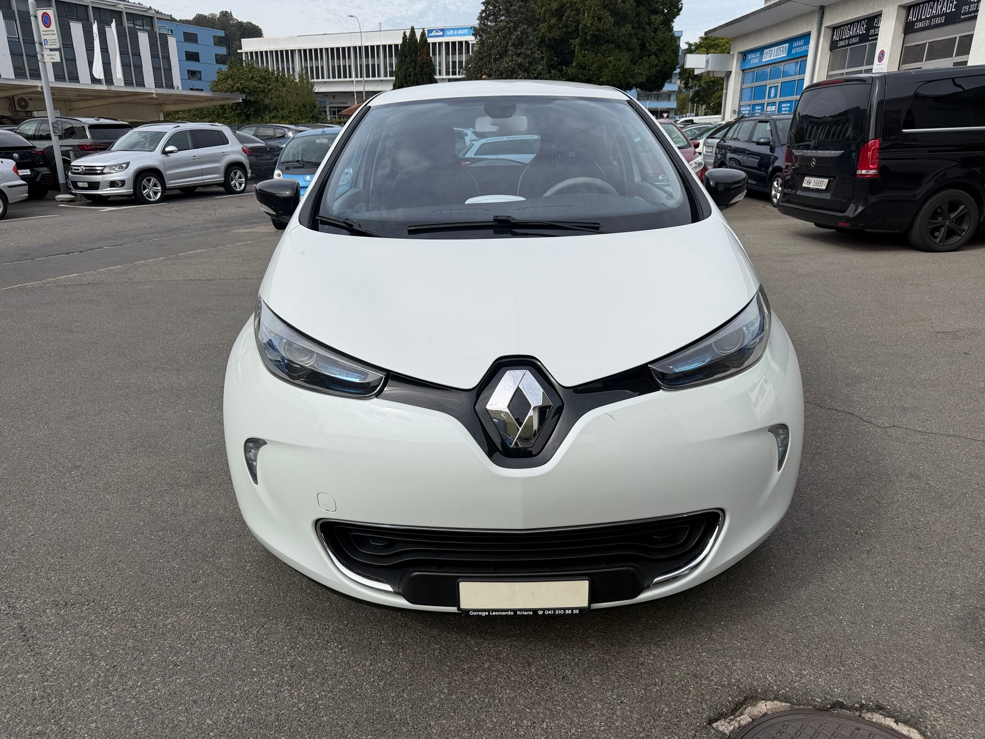 RENAULT ZOE-image-0