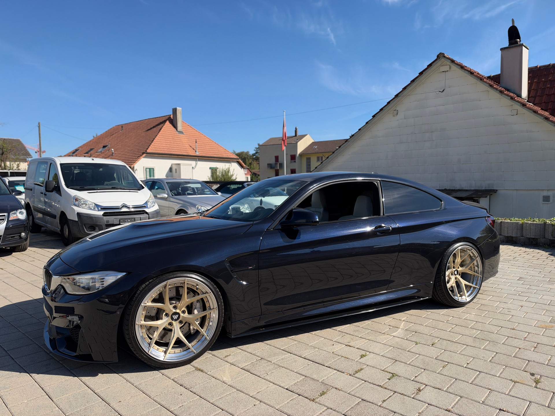 BMW M4 Coupé DKG-image-11