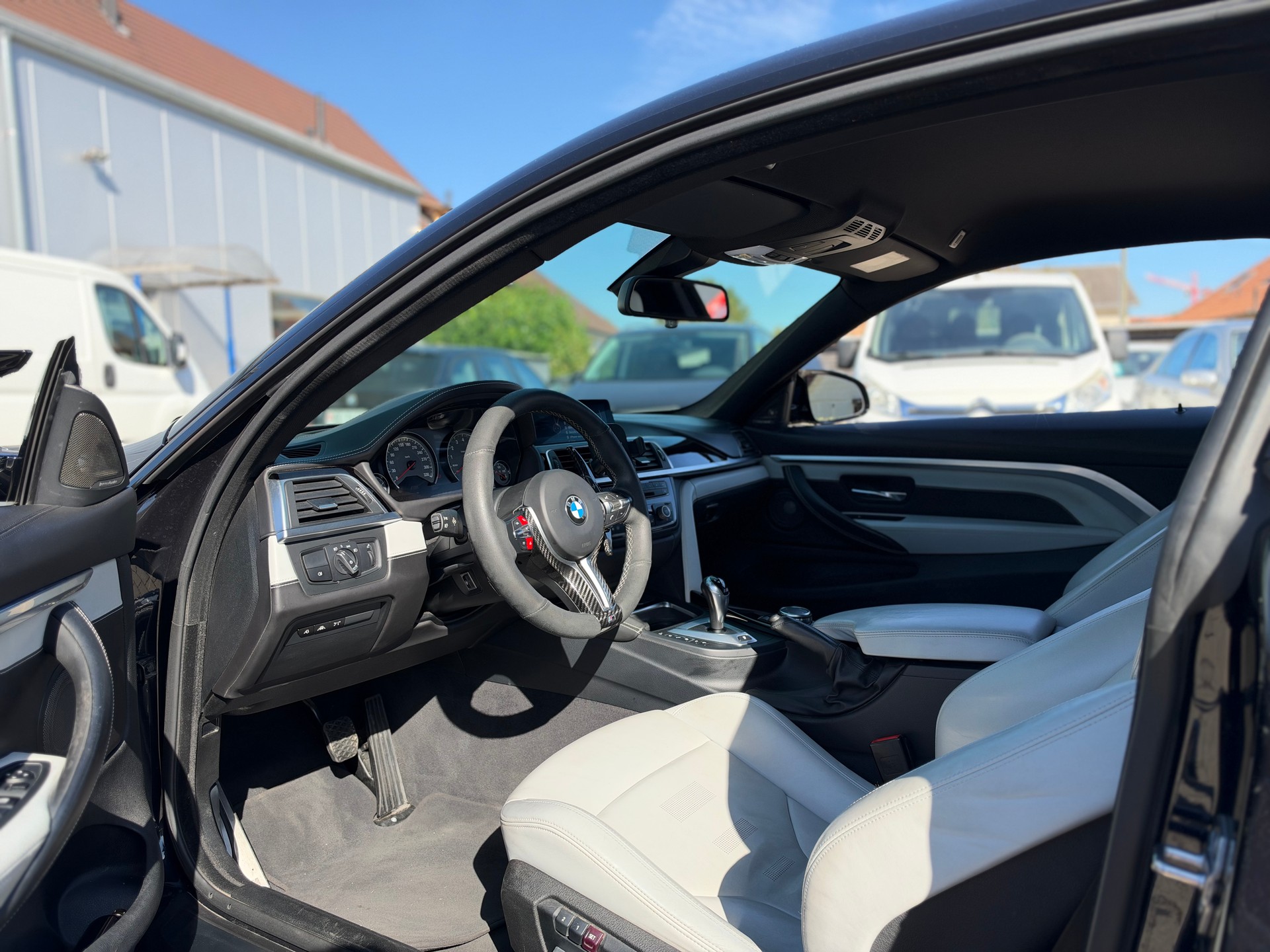 BMW M4 Coupé DKG-image-12