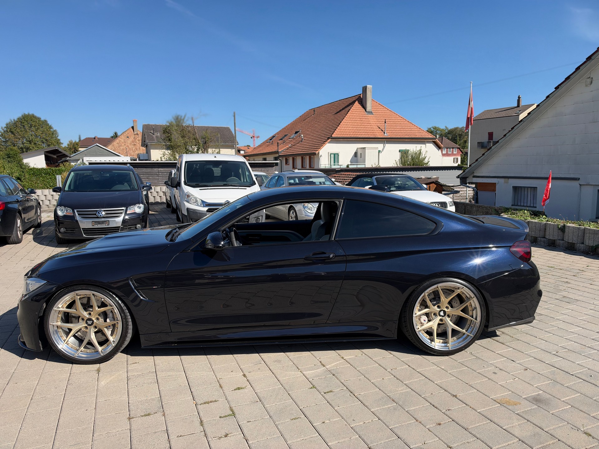 BMW M4 Coupé DKG-image-10