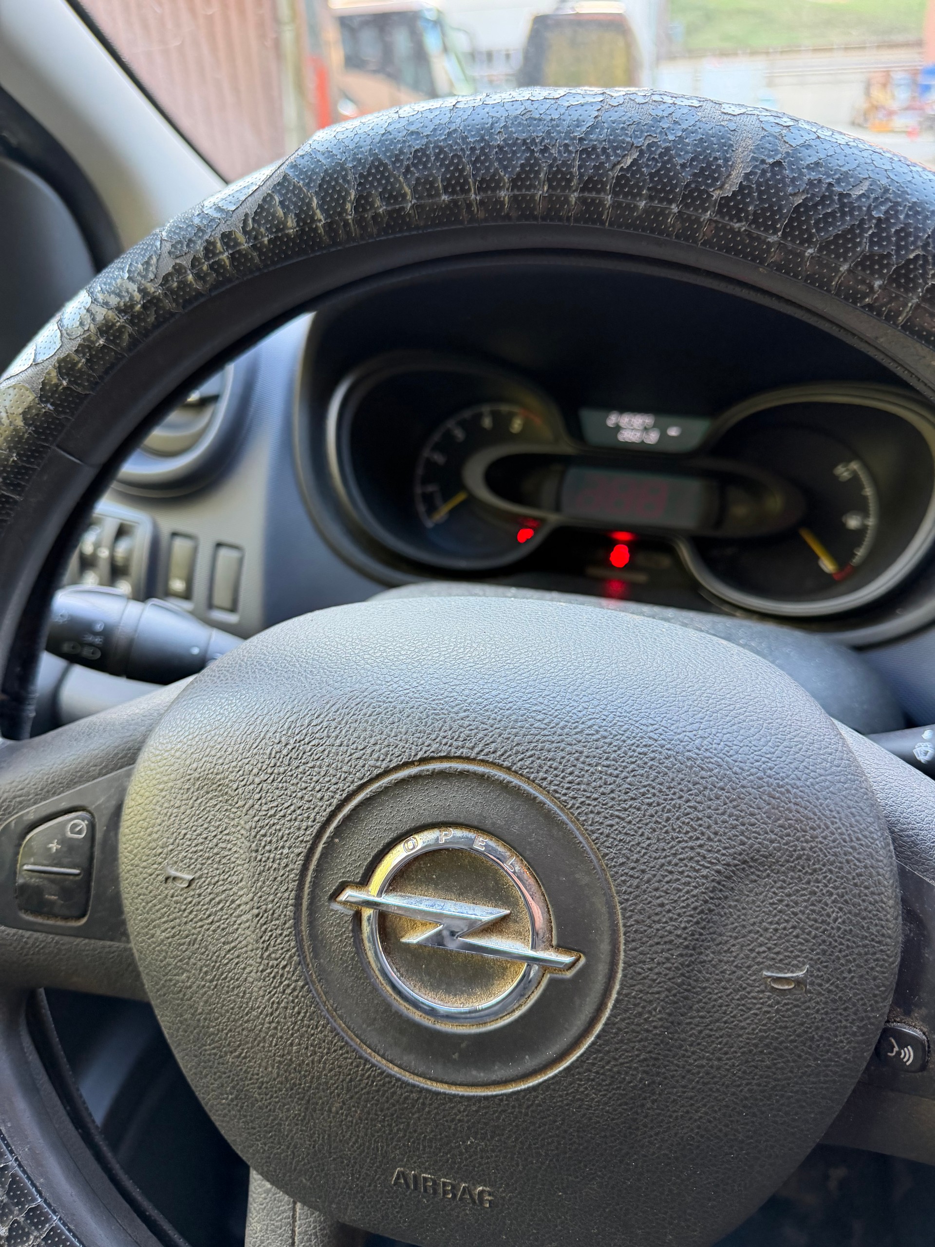 OPEL Vivaro 1.6 CDTI 2.7t L1H1-image-8