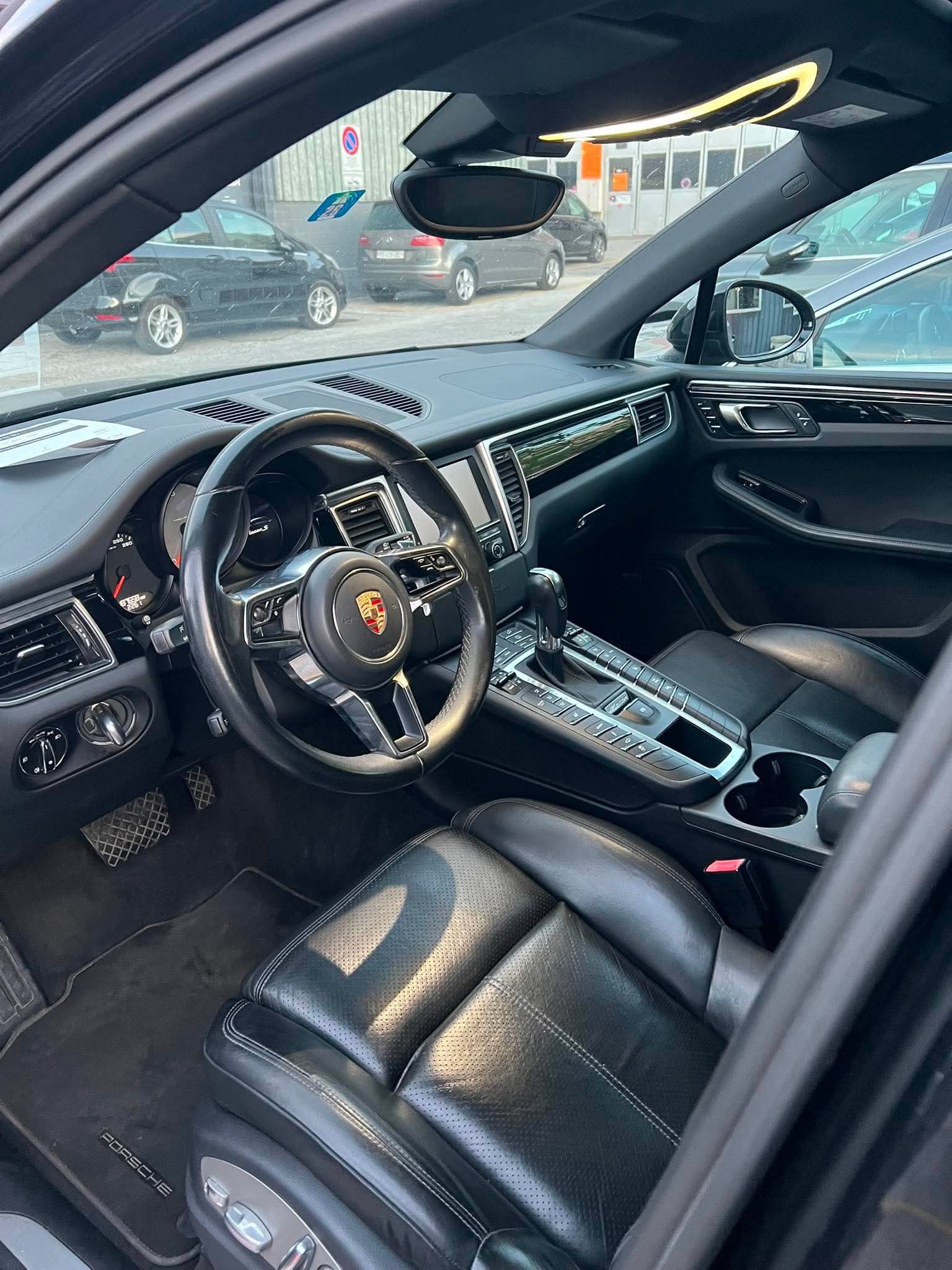 PORSCHE Macan S Diesel PDK-image-7