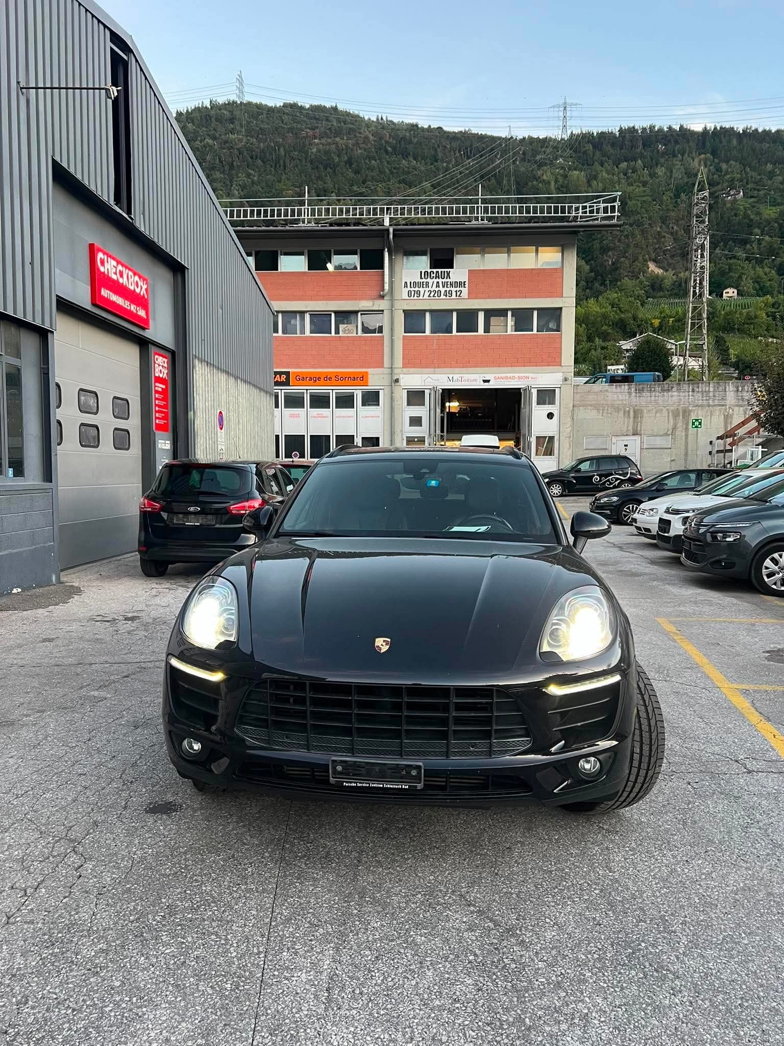 PORSCHE Macan S Diesel PDK-image-9