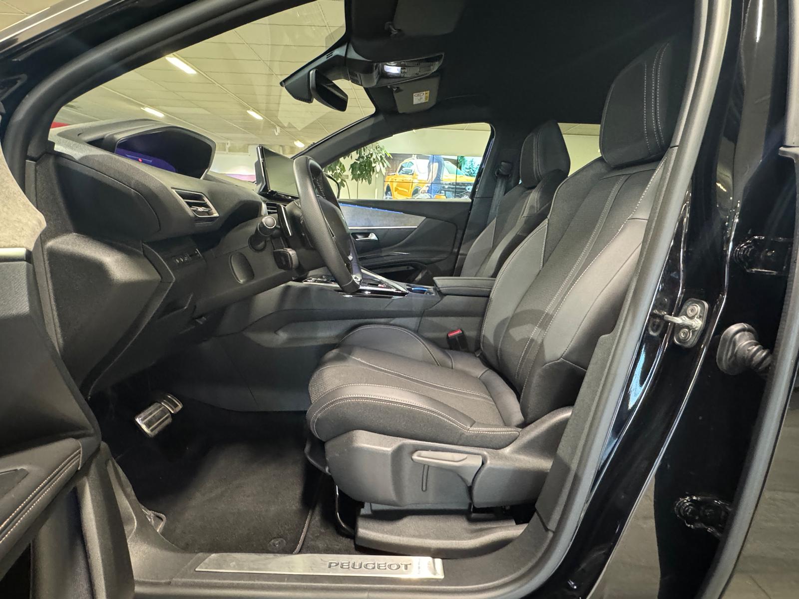 PEUGEOT 3008 1.2 PureTech GT-image-8
