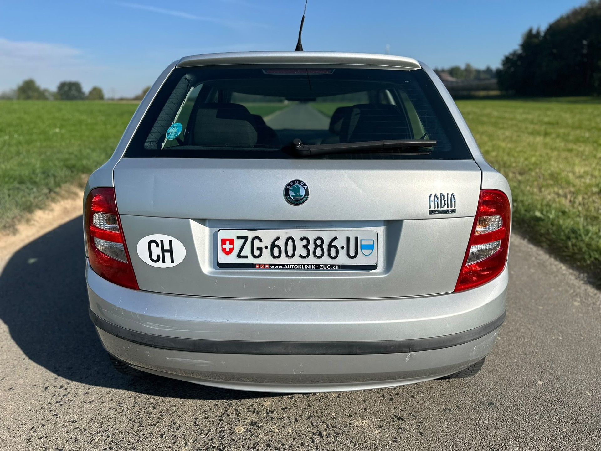 SKODA Fabia 1.4 16V Comfort-image-6