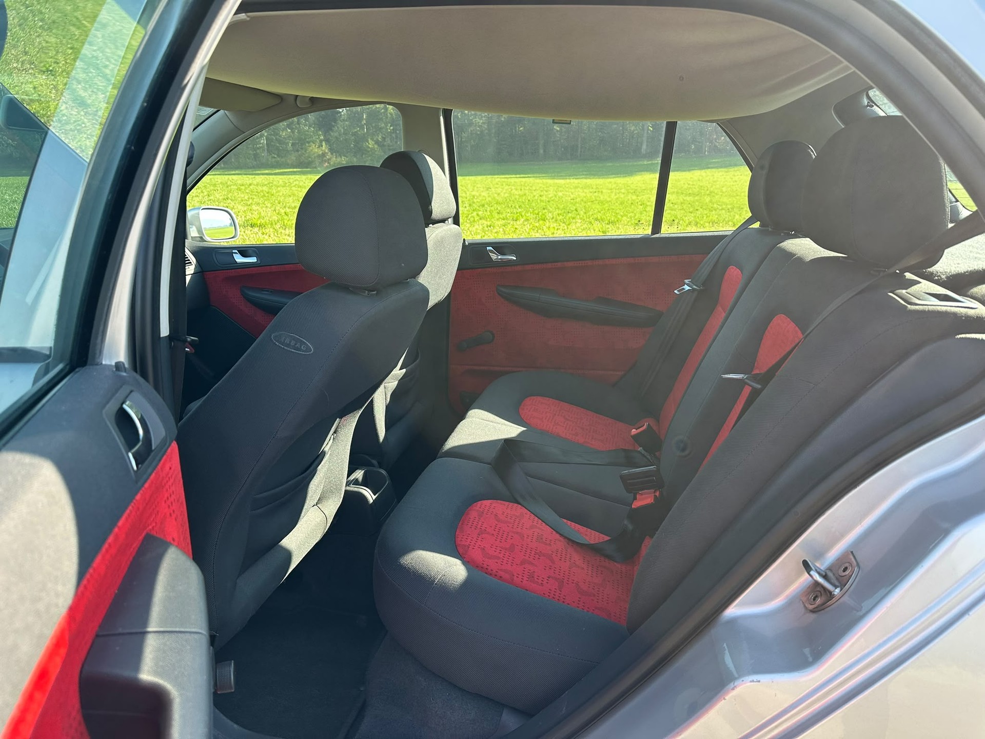 SKODA Fabia 1.4 16V Comfort-image-11