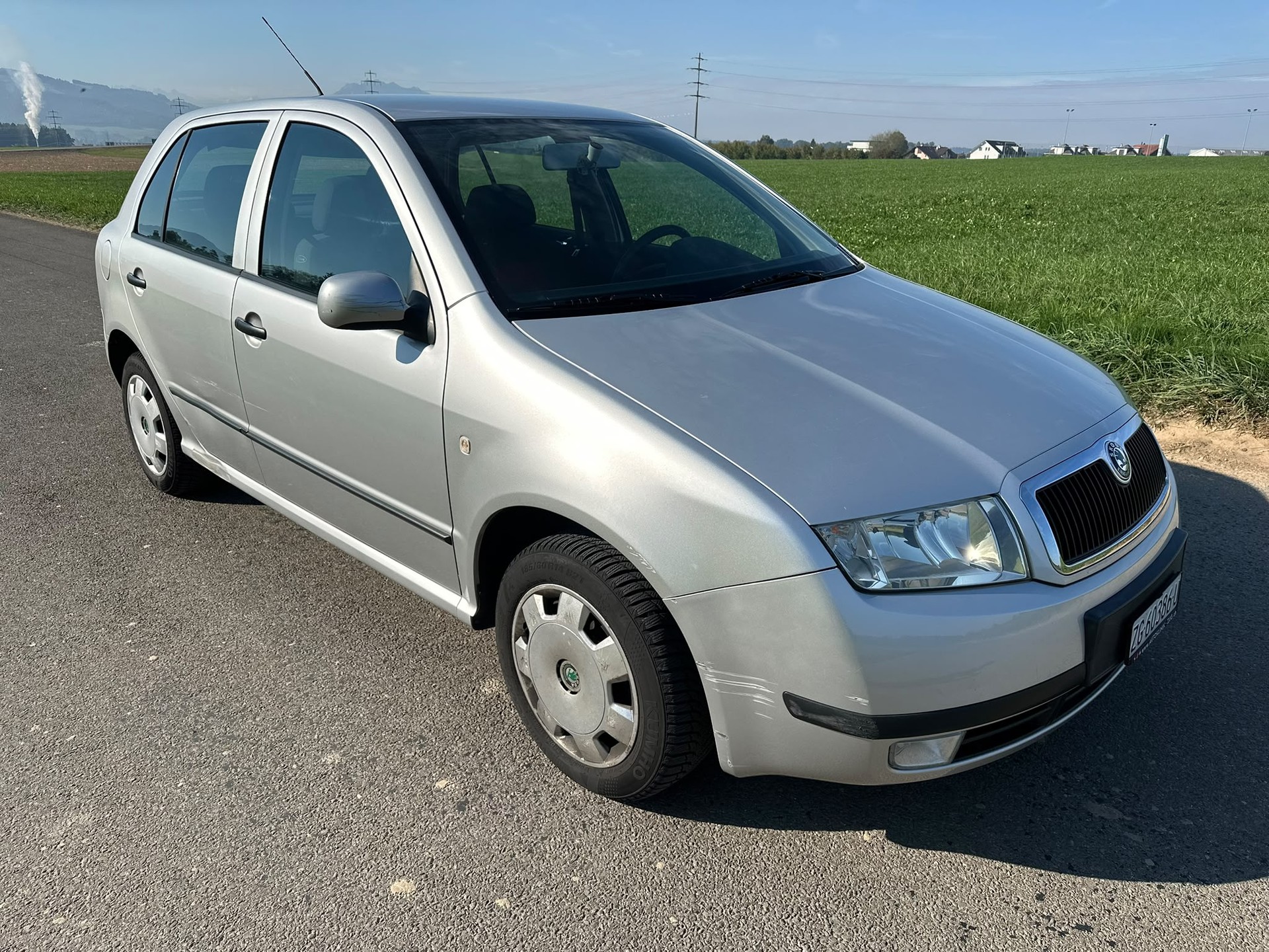 SKODA Fabia 1.4 16V Comfort-image-3