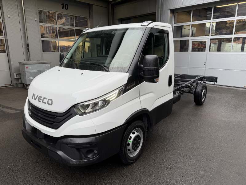 IVECO Daily 35 S 18HA8 K.-Ch. 3750 3.0 HPI 176-image-0