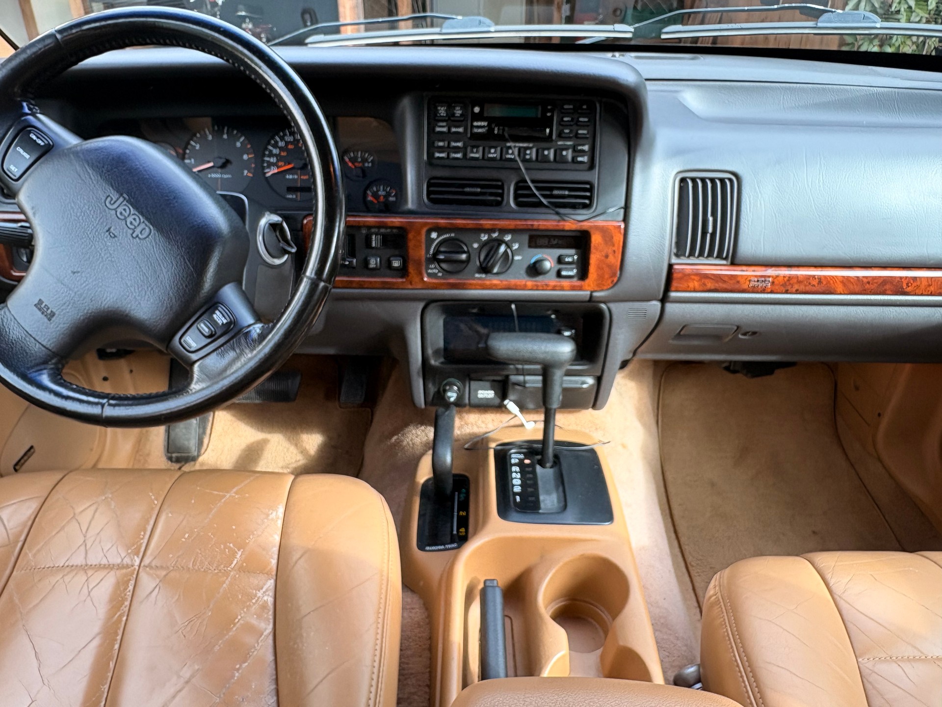 JEEP 5.2 V8 Limited ABS-image-6