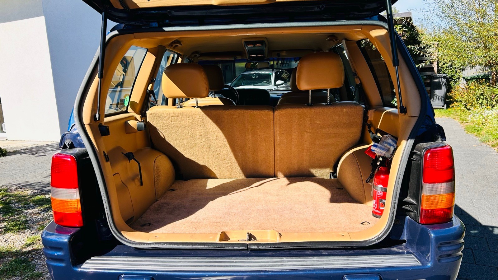 JEEP 5.2 V8 Limited ABS-image-3