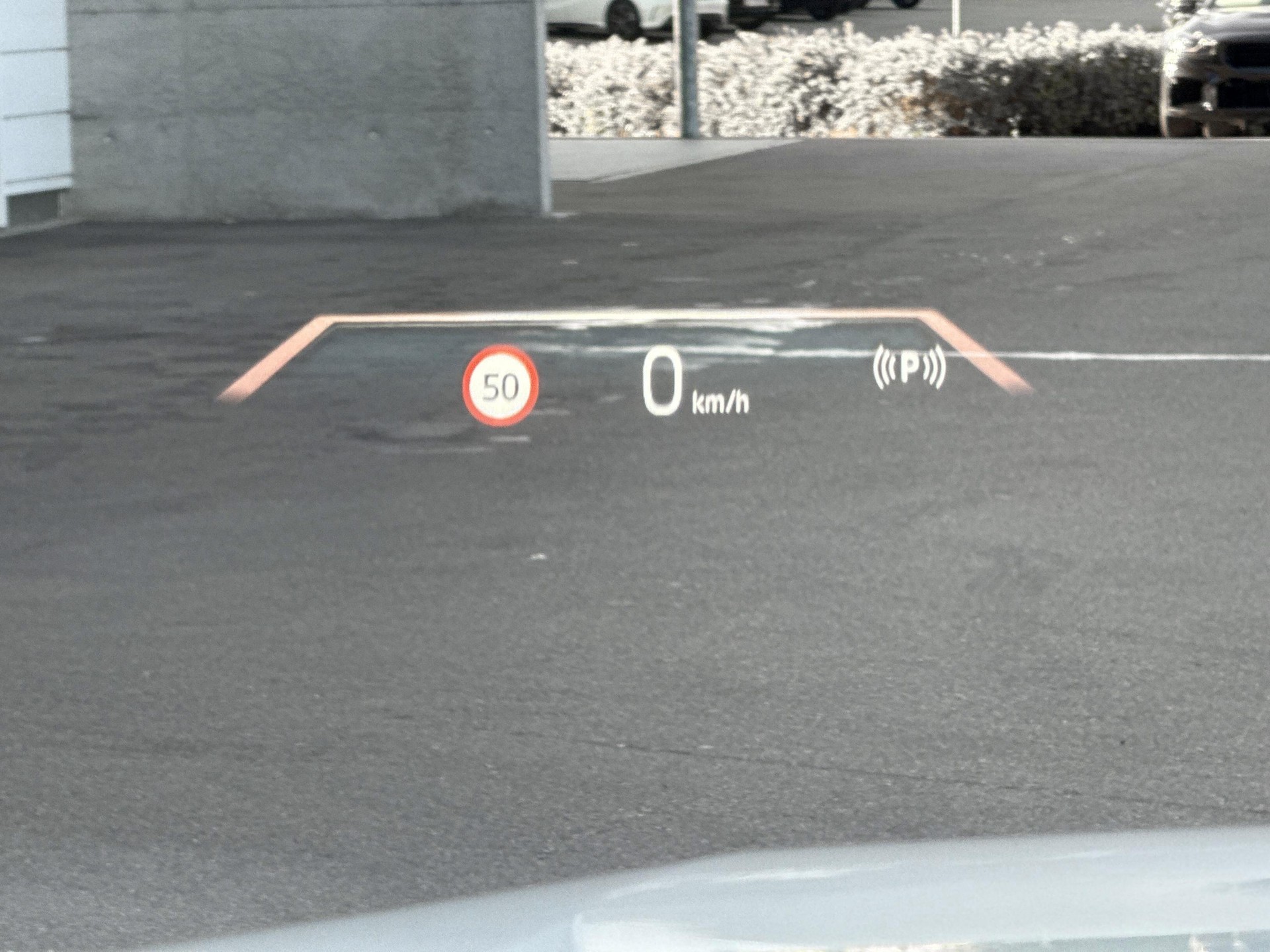 BMW iX xDrive50-image-16
