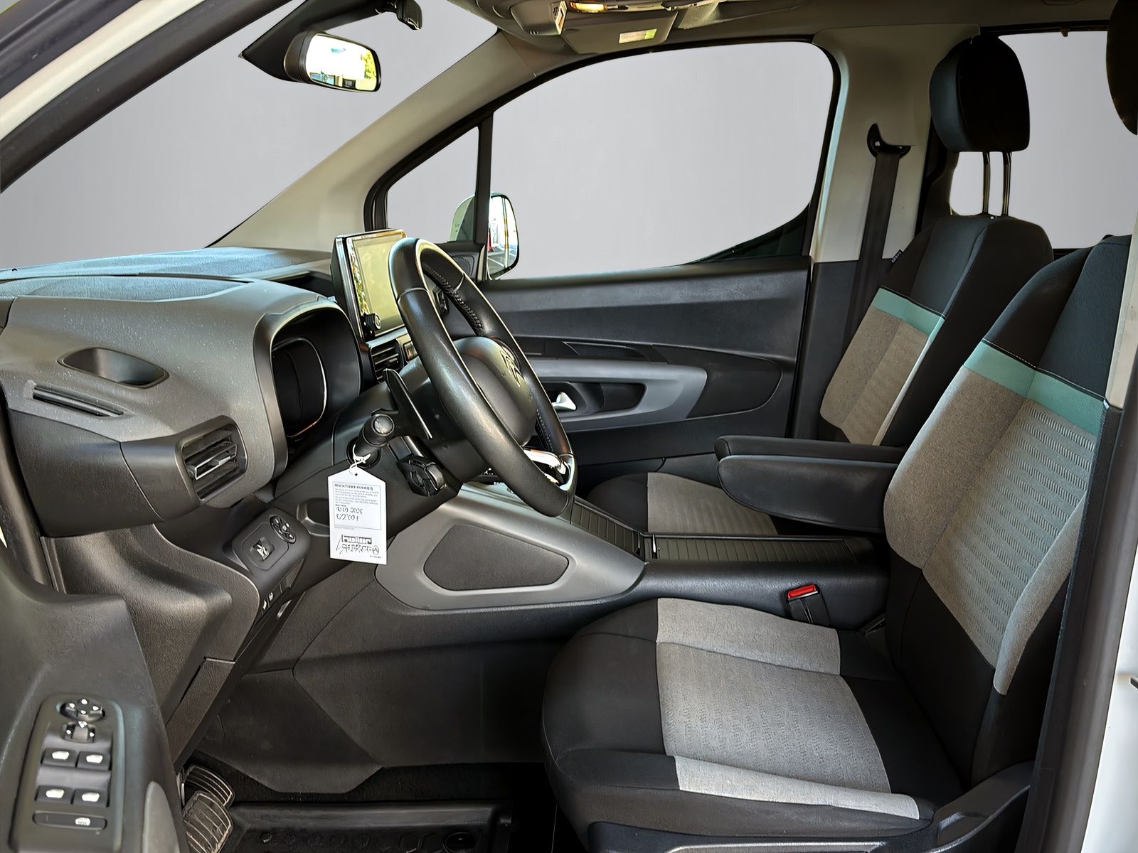 CITROEN Berlingo 1.5 BlueHDi 130 Shine-image-2