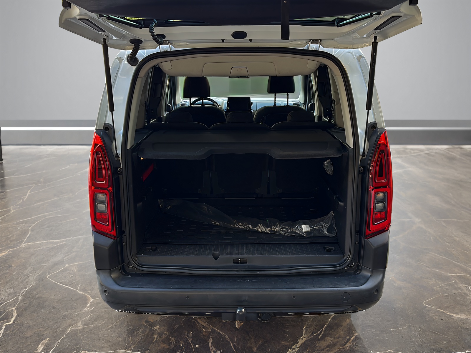 CITROEN Berlingo 1.5 BlueHDi 130 Shine-image-10