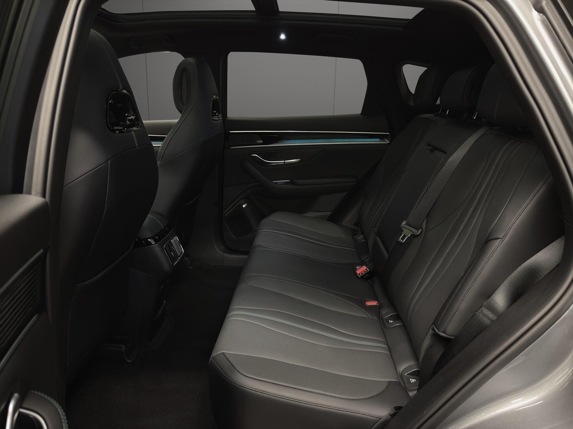 BYD Seal U DM-i Design AWD-image-8
