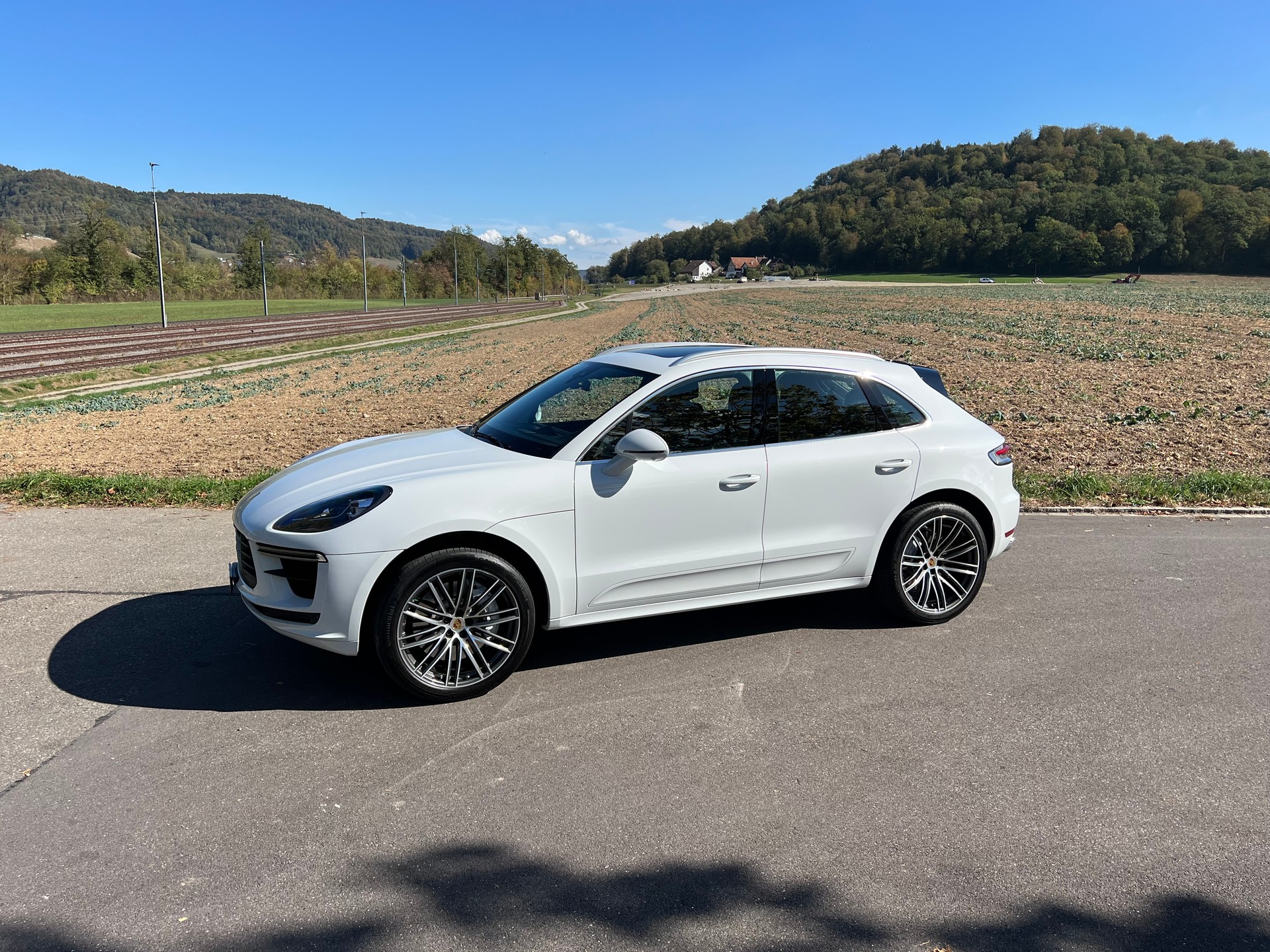PORSCHE Macan Turbo PDK-image-5