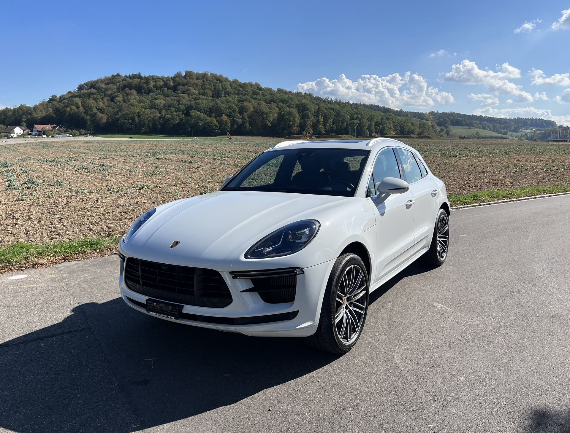 PORSCHE Macan Turbo PDK-image-3