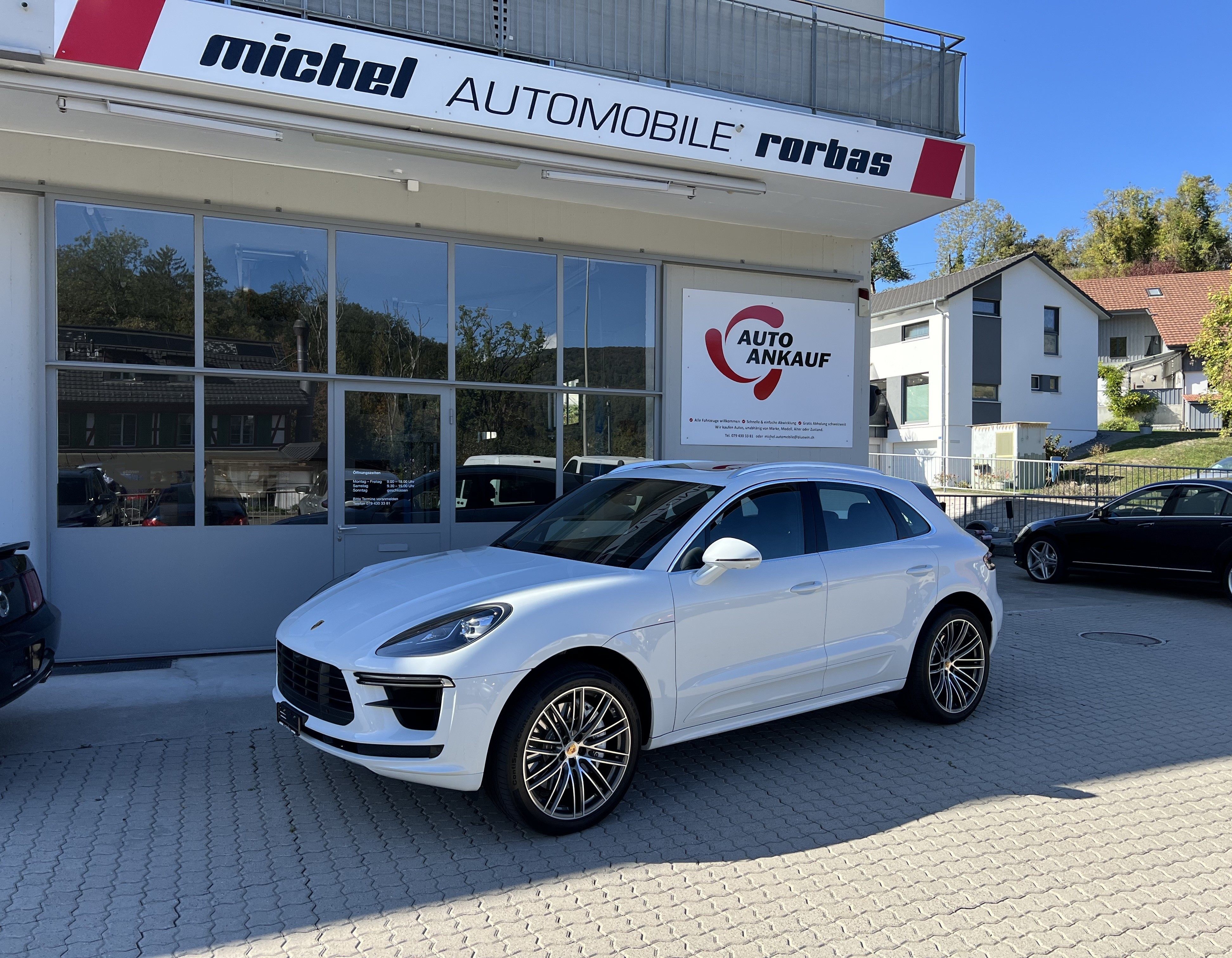 Car photo