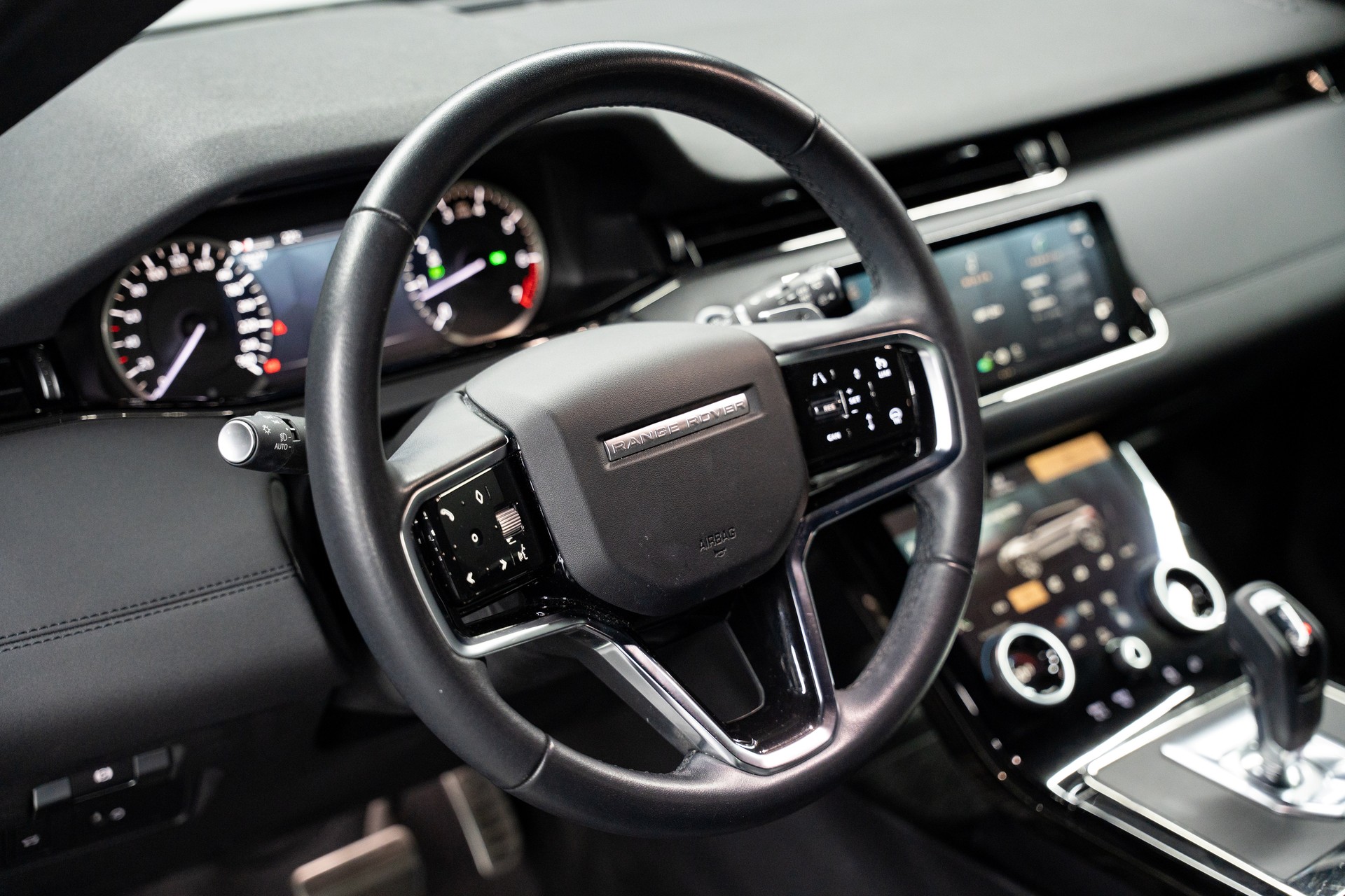 LAND ROVER Range Rover Evoque R-Dynamic P 200 SE AT9-image-7