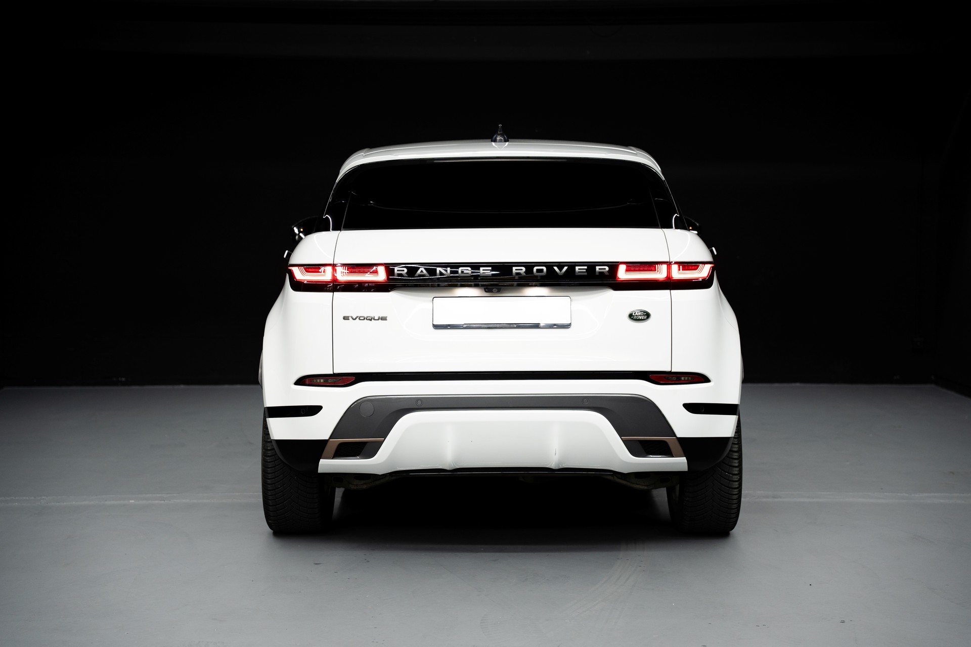 LAND ROVER Range Rover Evoque R-Dynamic P 200 SE AT9-image-4