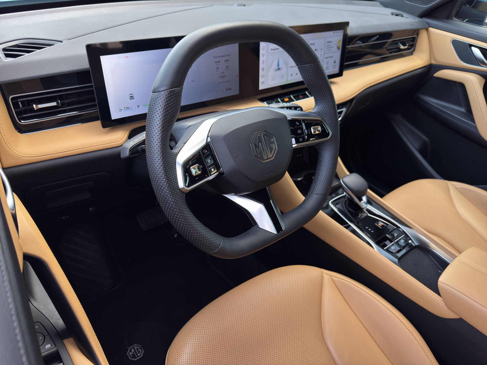 MG HS 1.5 Hybrid Luxury-image-13