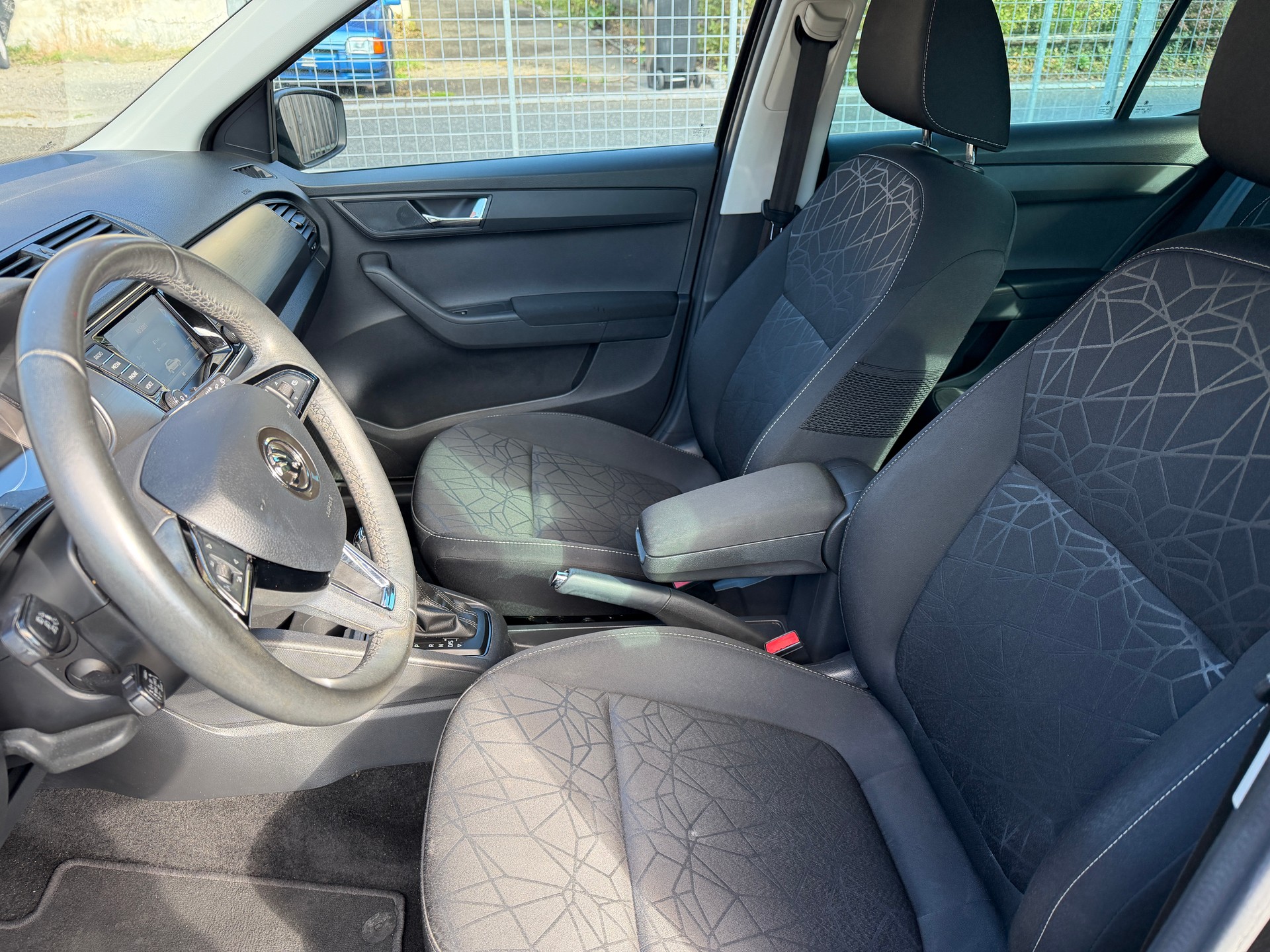 SKODA Fabia 1.0 TSI Clever DSG-image-5