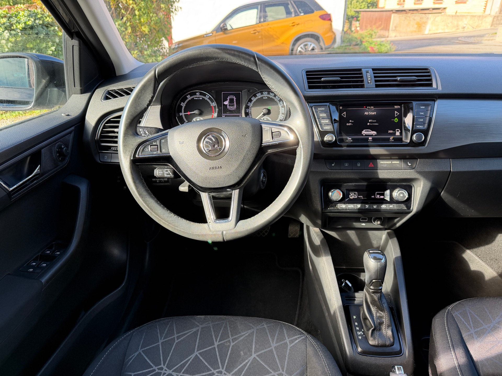 SKODA Fabia 1.0 TSI Clever DSG-image-7