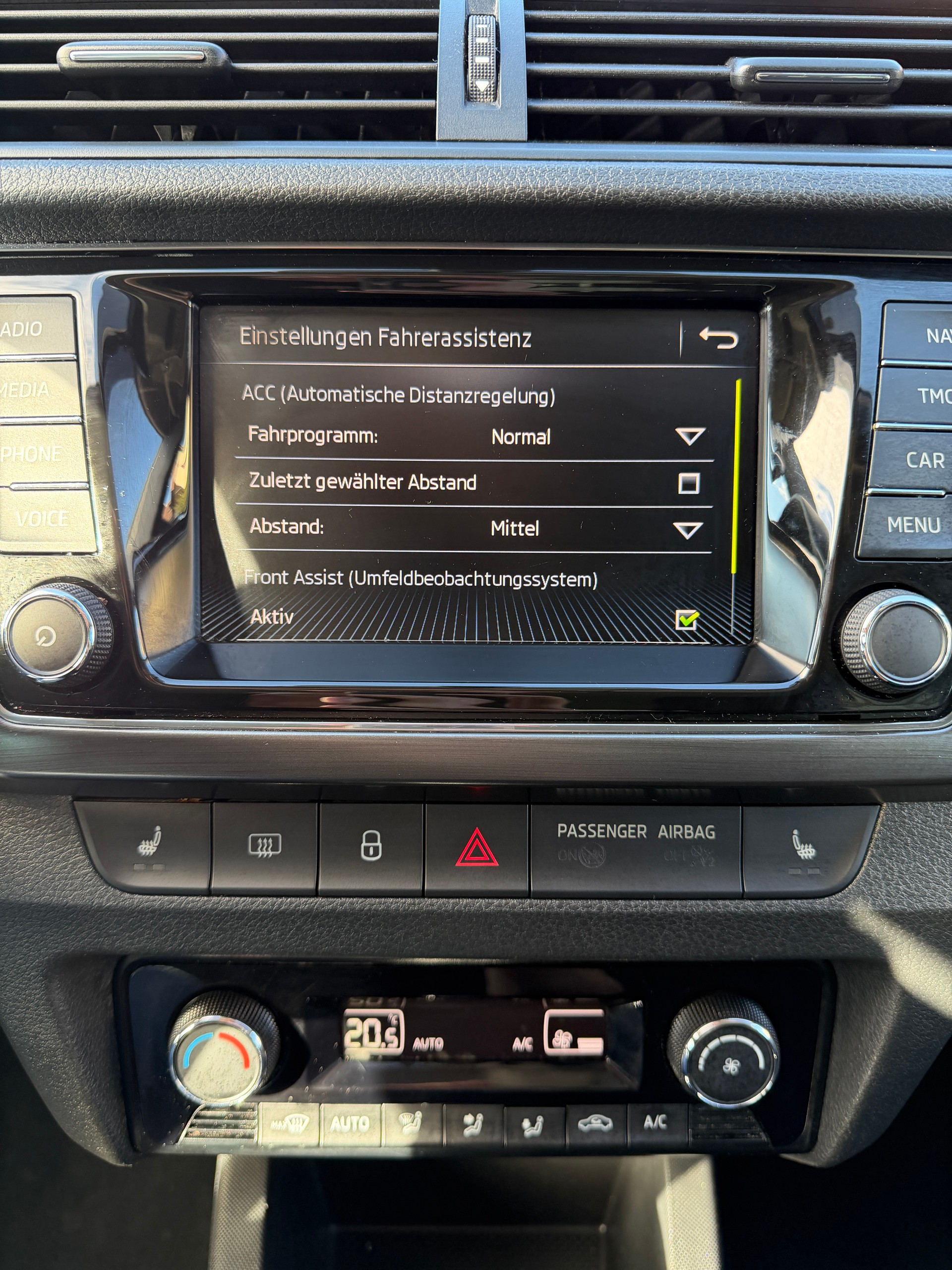 SKODA Fabia 1.0 TSI Clever DSG-image-11