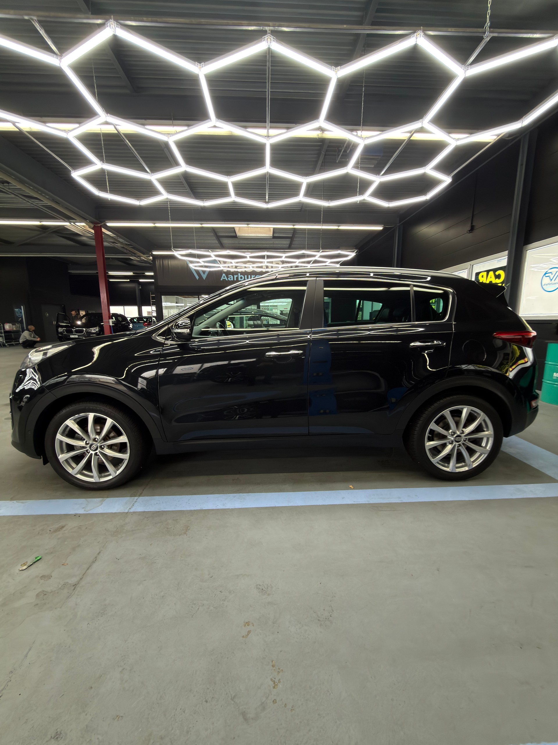 KIA Sportage 2.0CRDi Style 4WD Automat-image-2