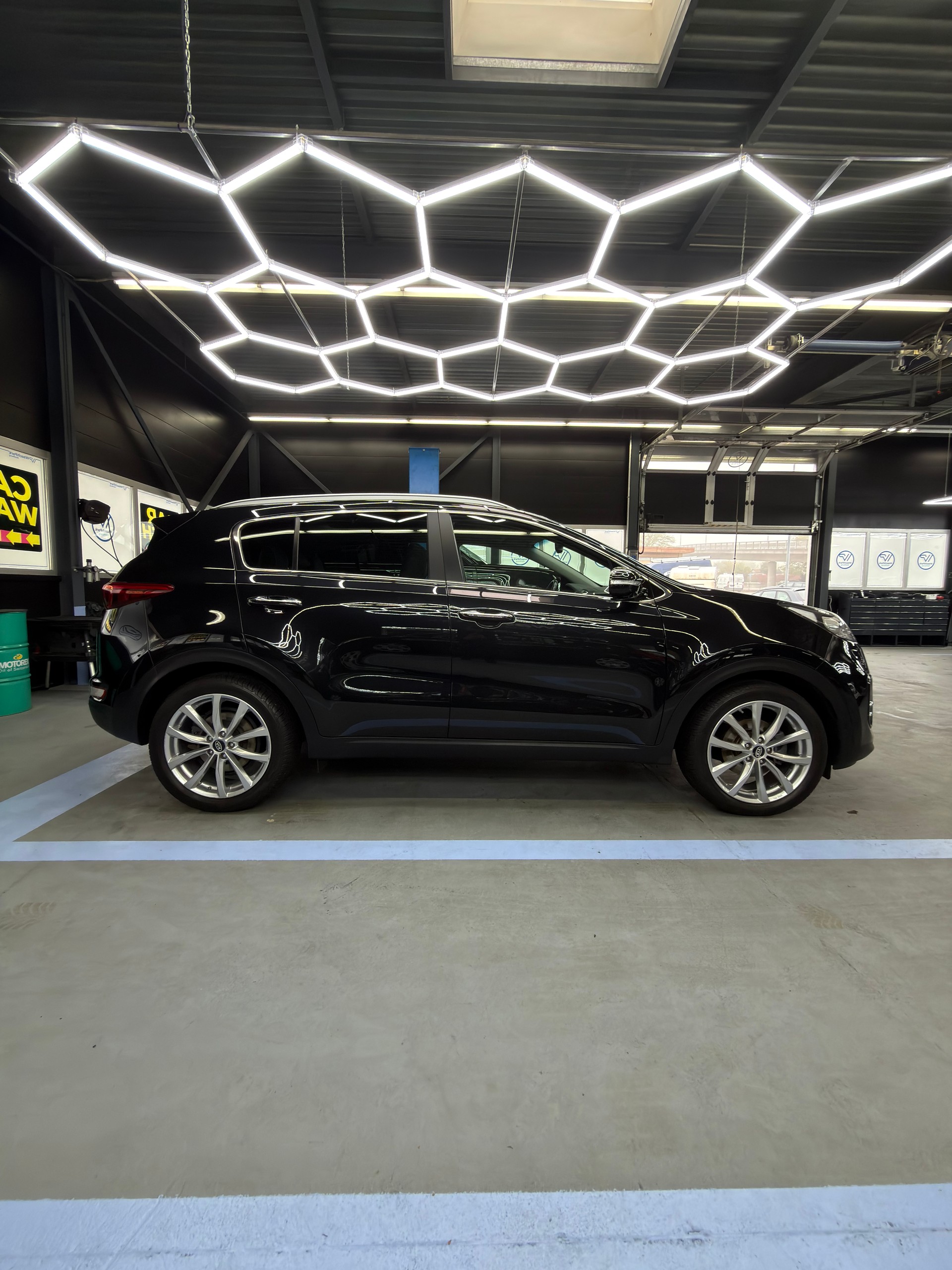 KIA Sportage 2.0CRDi Style 4WD Automat-image-6