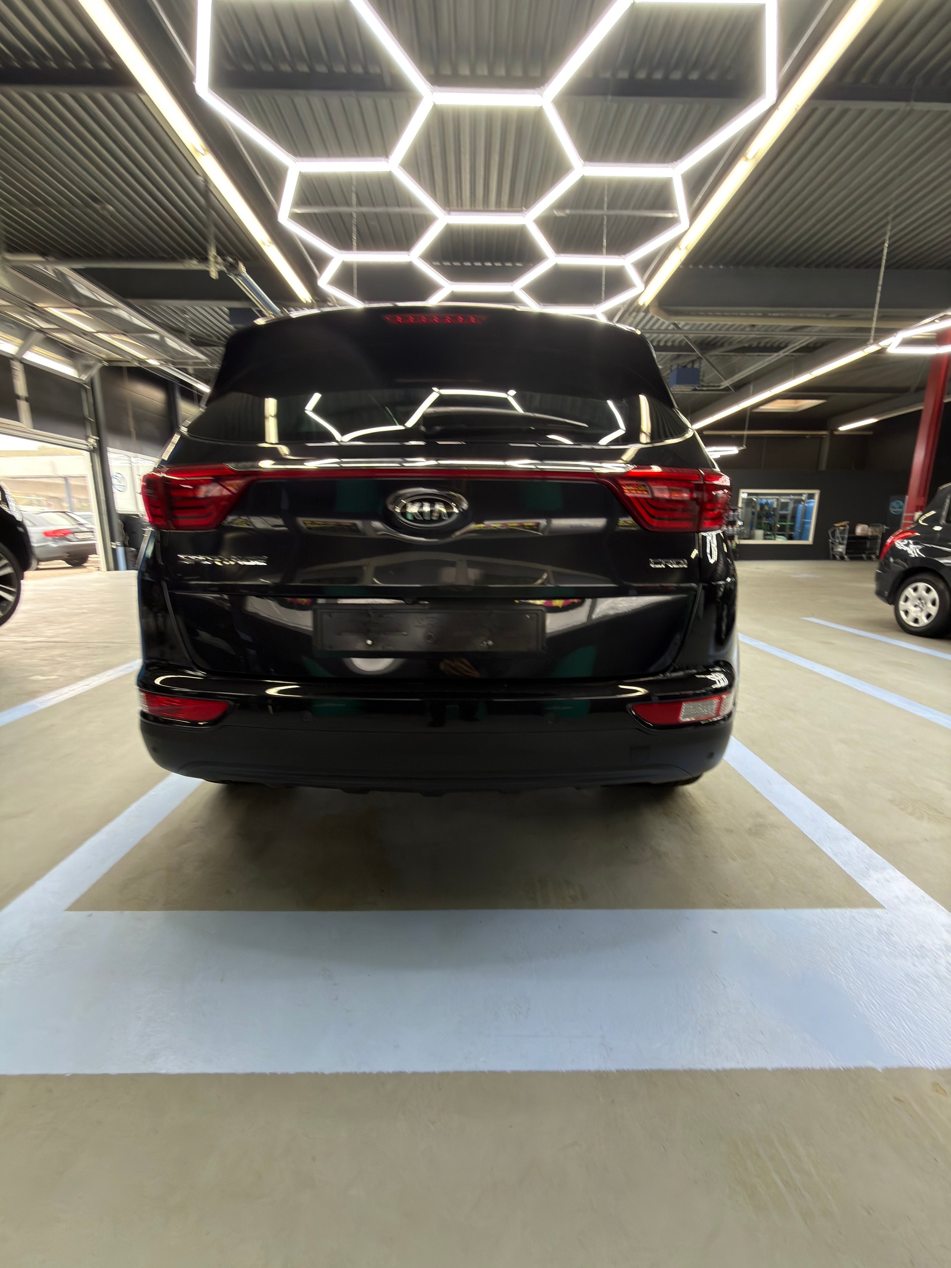 KIA Sportage 2.0CRDi Style 4WD Automat-image-4