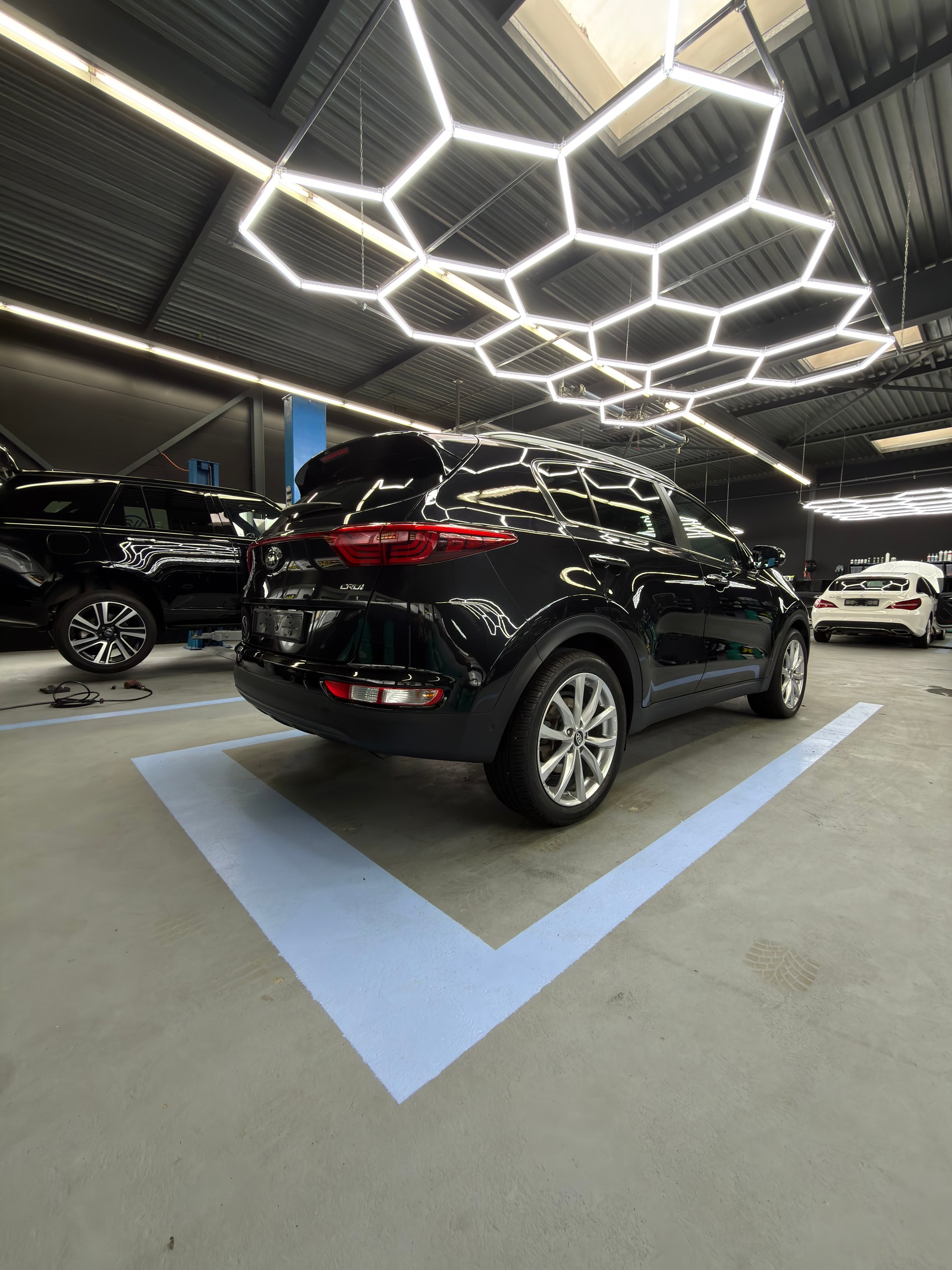 KIA Sportage 2.0CRDi Style 4WD Automat-image-5