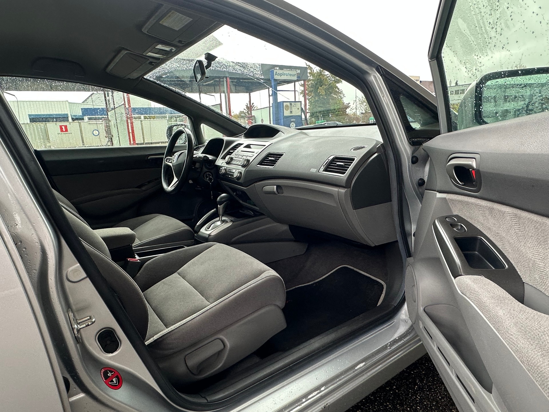 HONDA Civic 1.3 iDSi IMA Hybrid-image-9