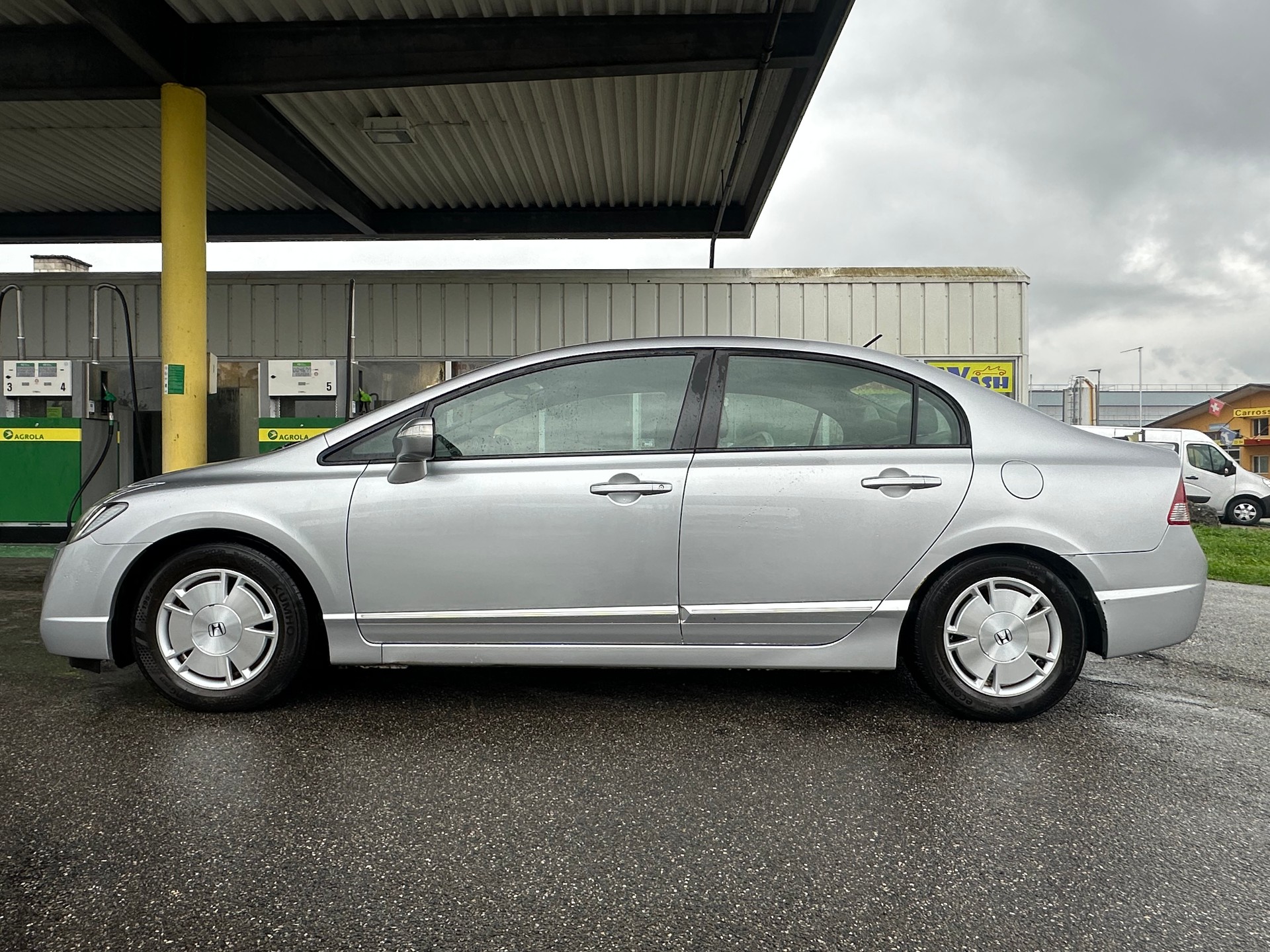 HONDA Civic 1.3 iDSi IMA Hybrid-image-2