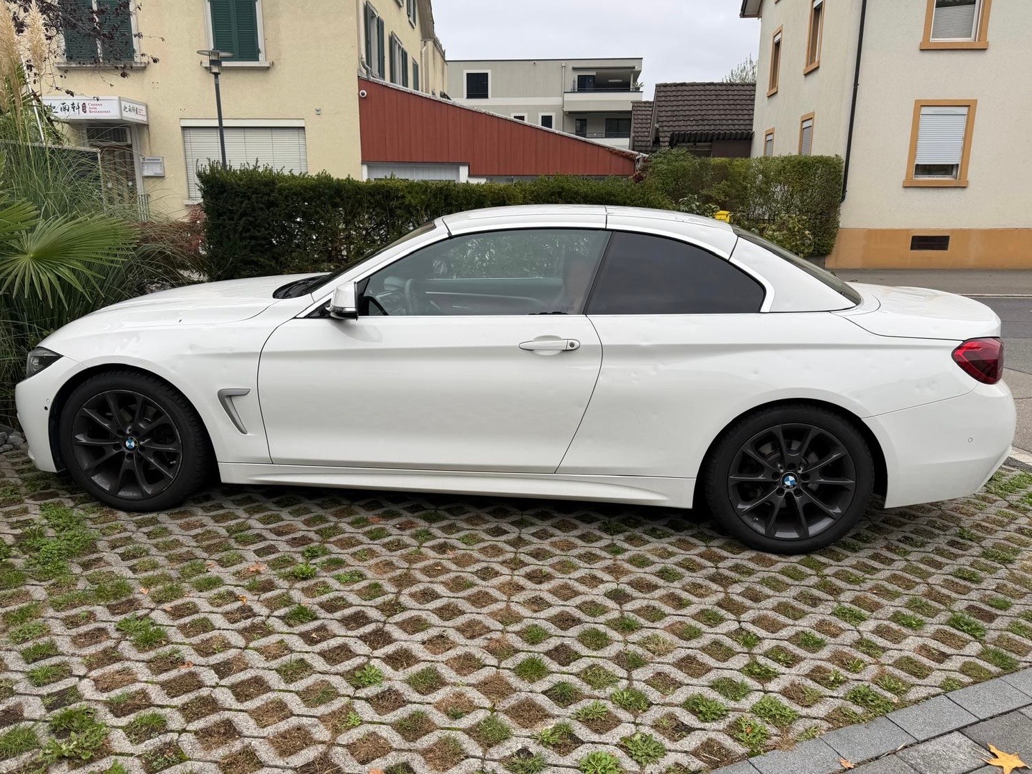 BMW 420d Cabriolet M Sport Steptronic-image-3