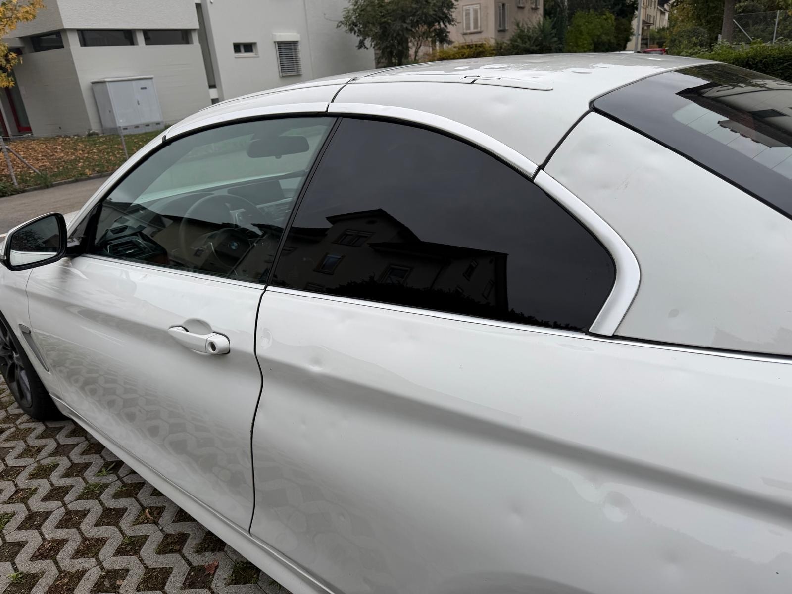 BMW 420d Cabriolet M Sport Steptronic-image-6