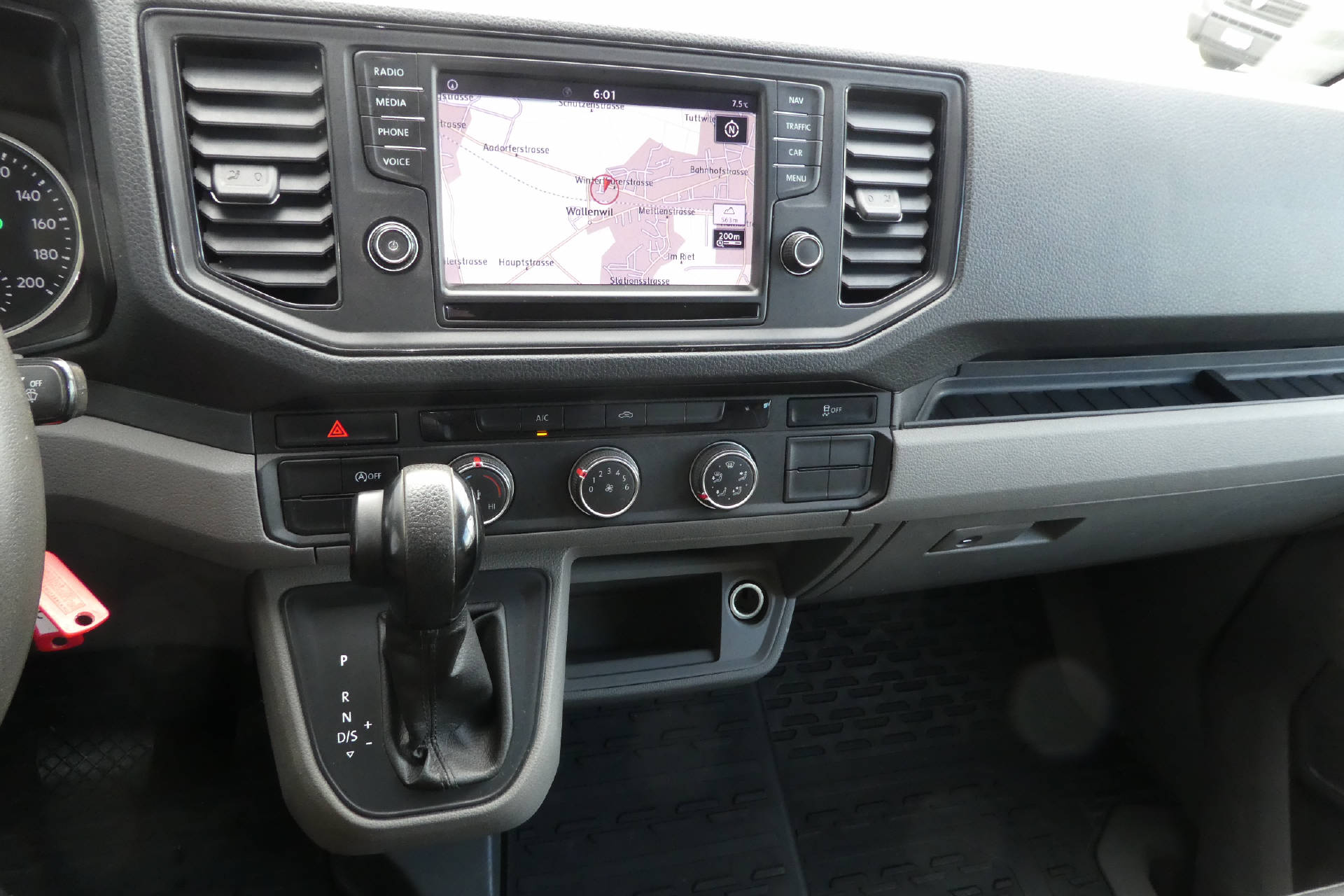 VW Crafter 35 DKab.-Pick-up 4490 2.0 BI-TDI 177 Entry 4Motion*Automat*Navi*-image-12