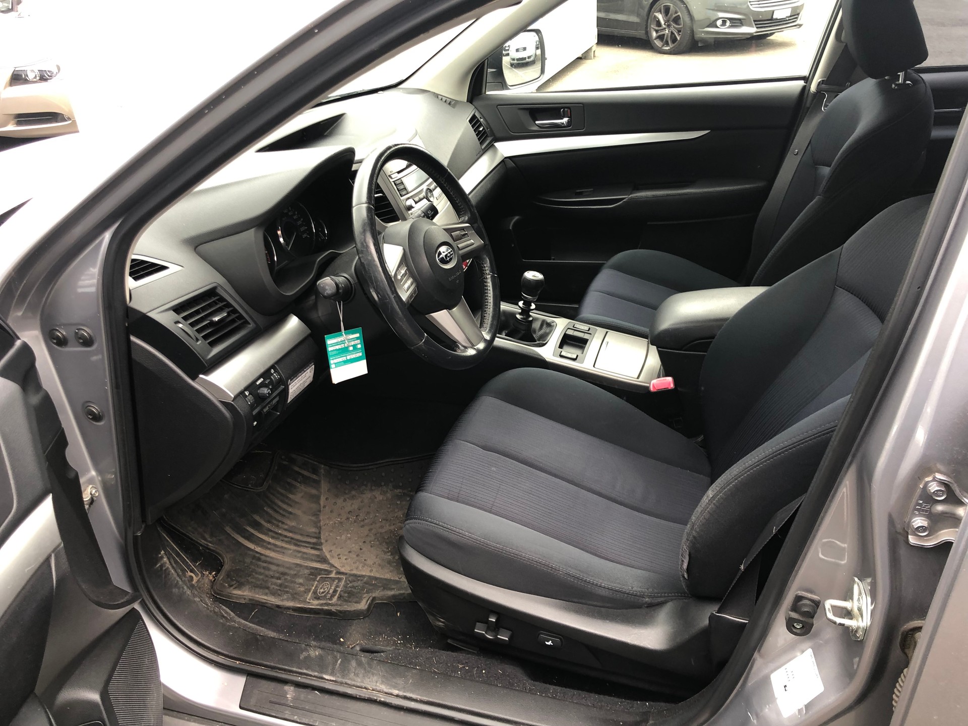 SUBARU Legacy 2.0D Swiss AWD-image-6