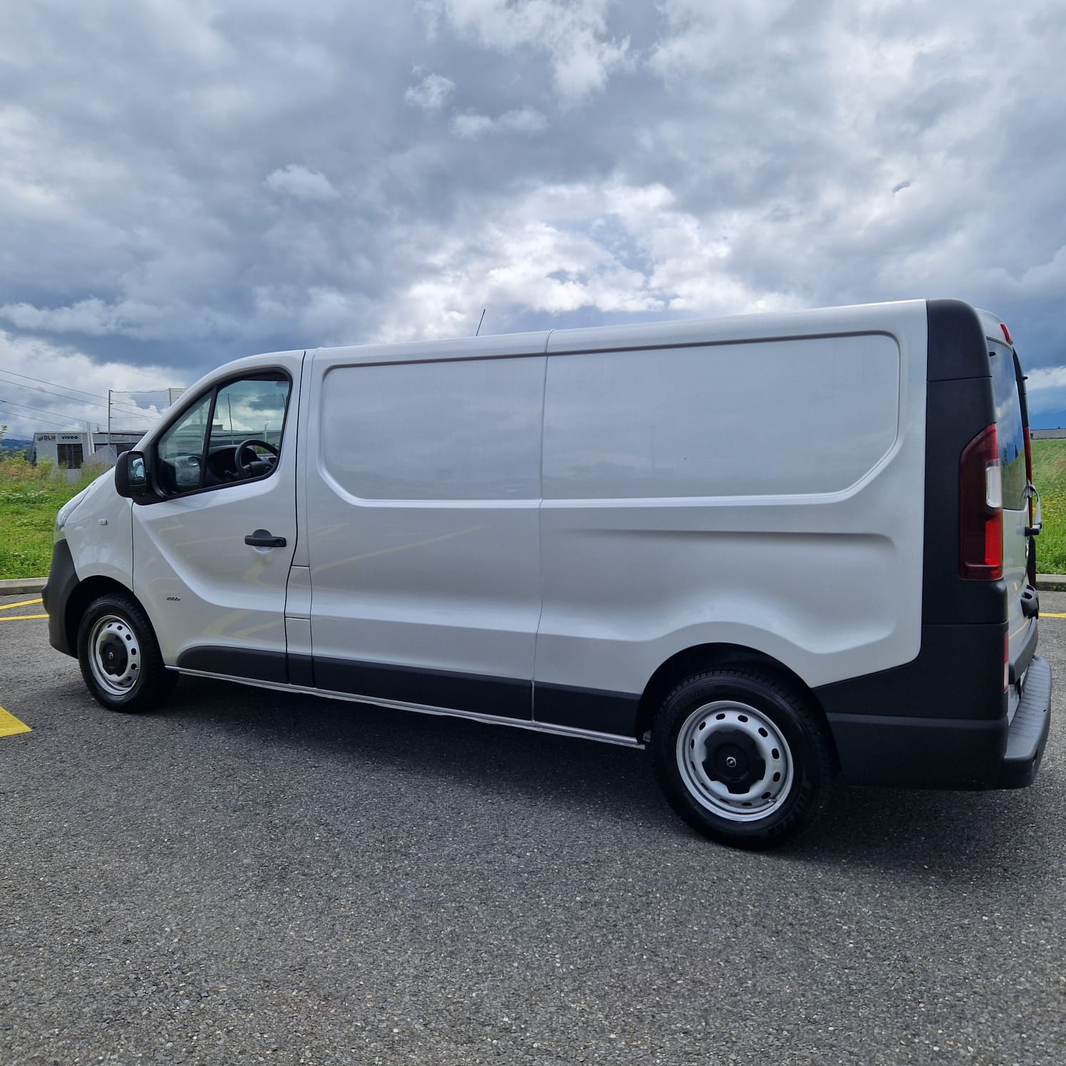 OPEL Vivaro 1.6 BiTurbo CDTI ecoFLEX 2.9t L2H1-image-17